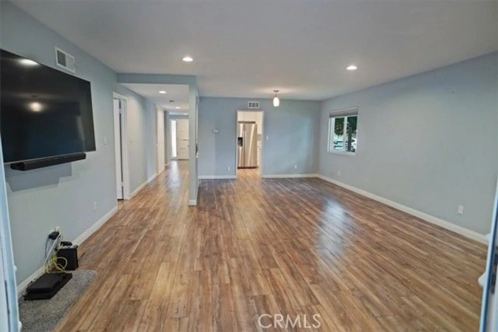 Property Slideshow image 6 of 33 | 26847 oak branch cir, Newhall, CA, 91321