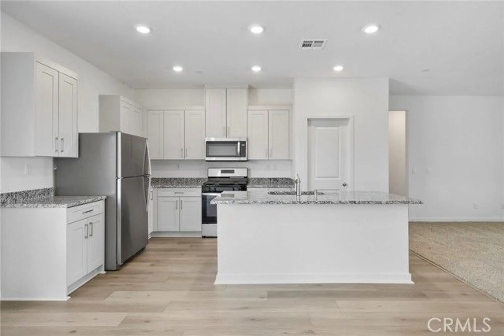 Property Slideshow image 3 of 4 | 14790 indigo rd, Apple Valley, CA, 92307