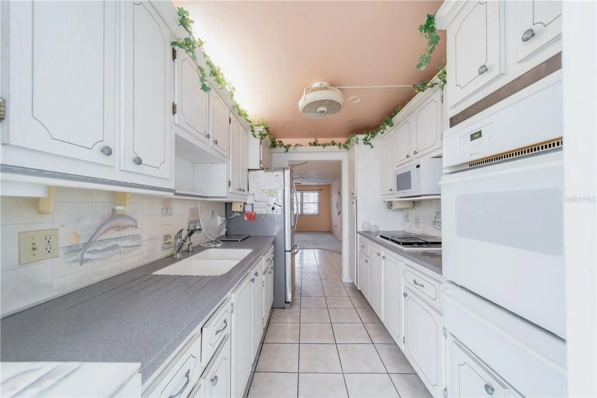 Property Slideshow image 19 of 30 | 5925 shore blvd 606, Gulfport, FL, 33707