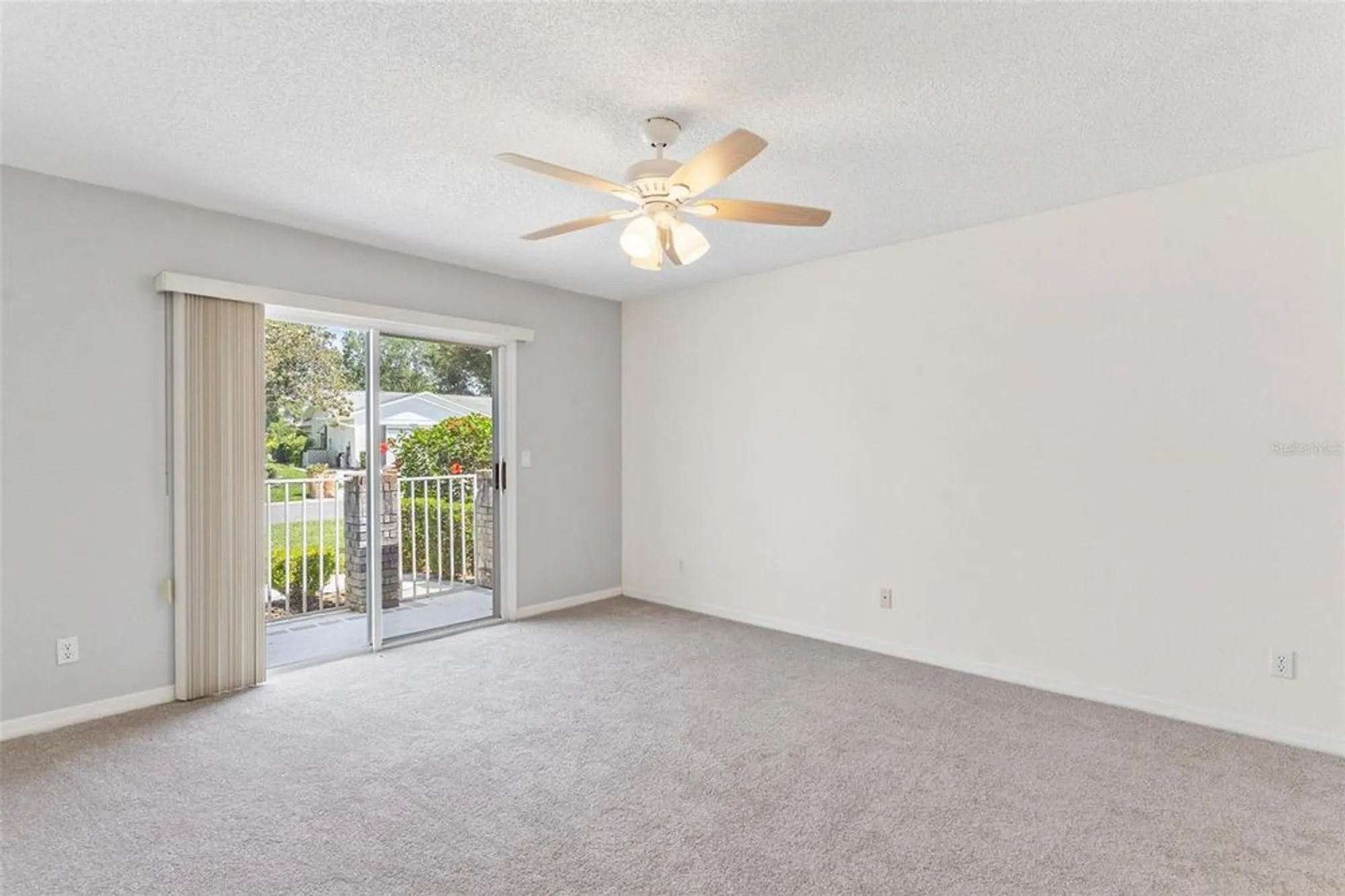 Property Slideshow image 22 of 49 | 26030 newcombe cir, Leesburg, FL, 34748