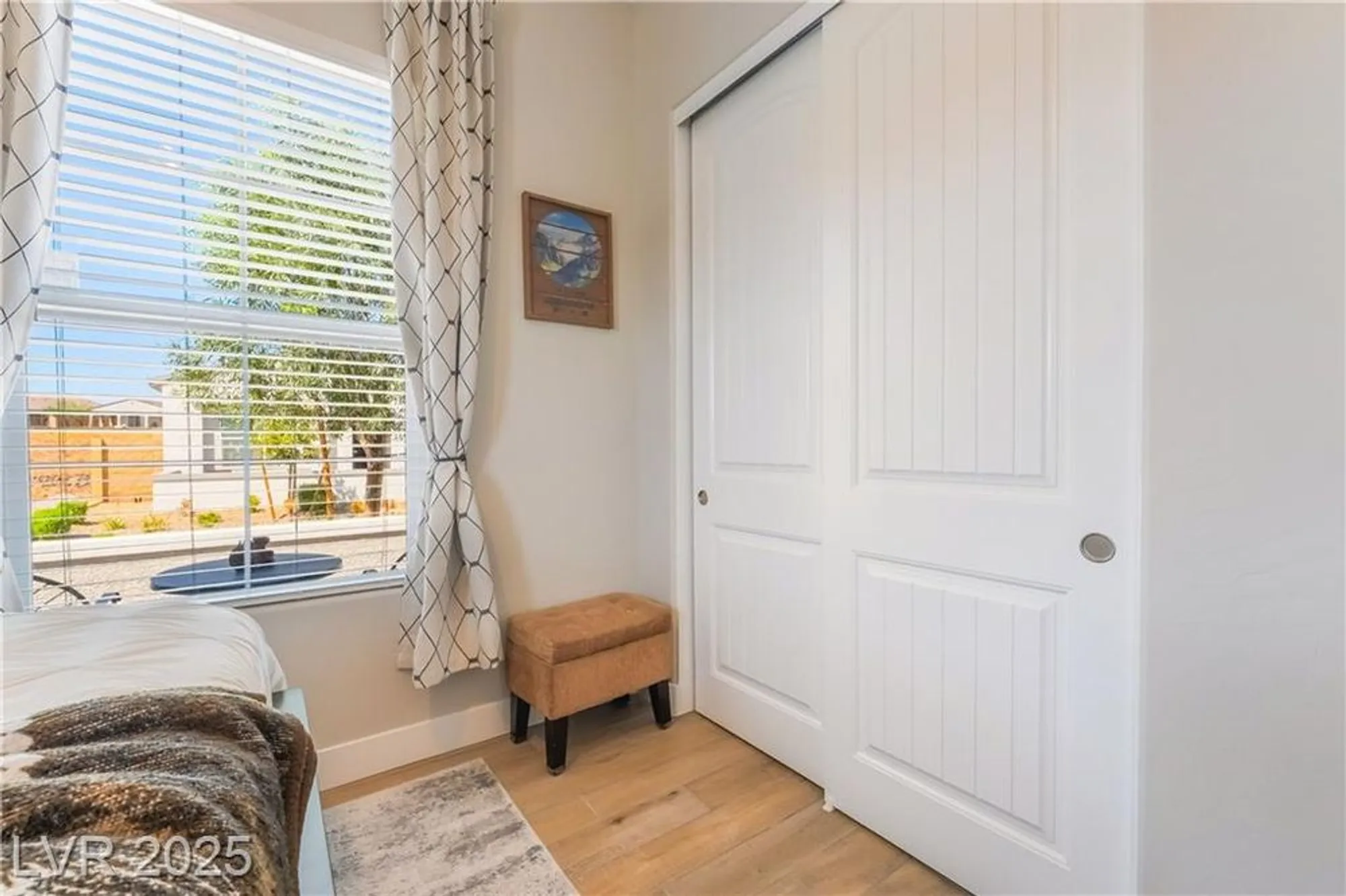 Property Slideshow image 33 of 80 | 68 cathedral wash pl, Henderson, NV, 89011