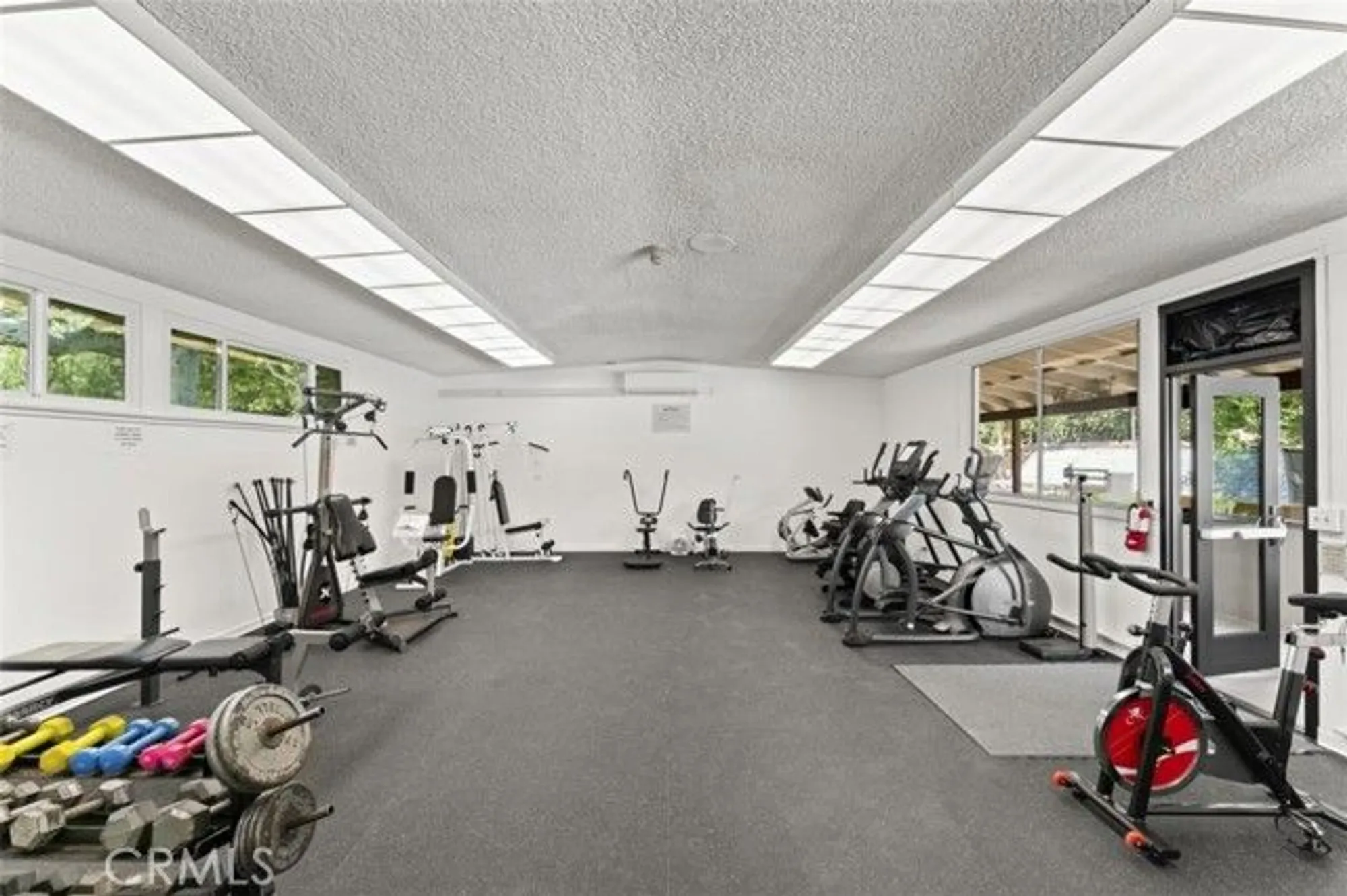 Property Slideshow image 38 of 51 | 19433 oak crossing rd, Newhall, CA, 91321