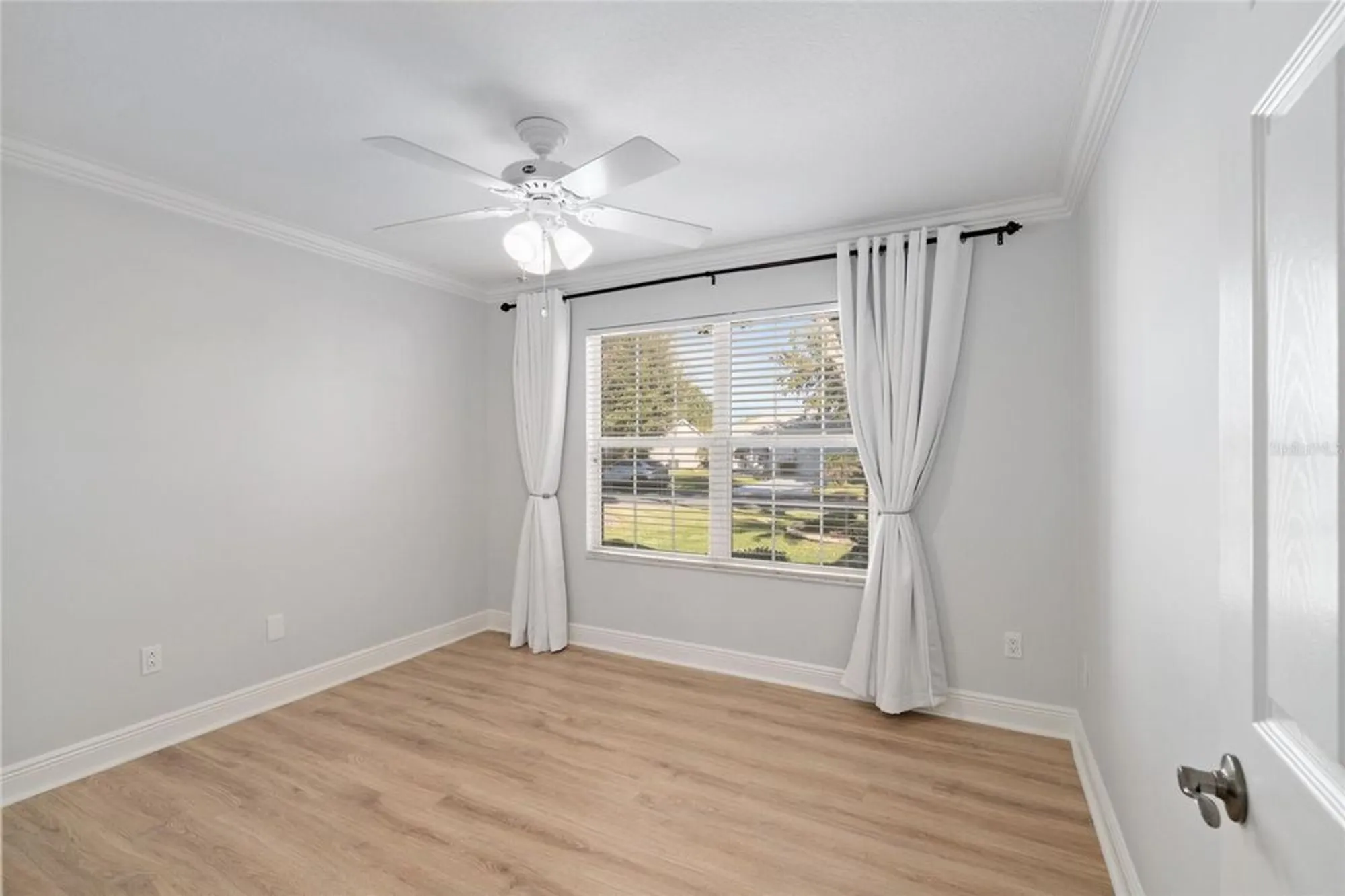 Property Slideshow image 31 of 62 | 967 livingston loop, The Villages, FL, 32162