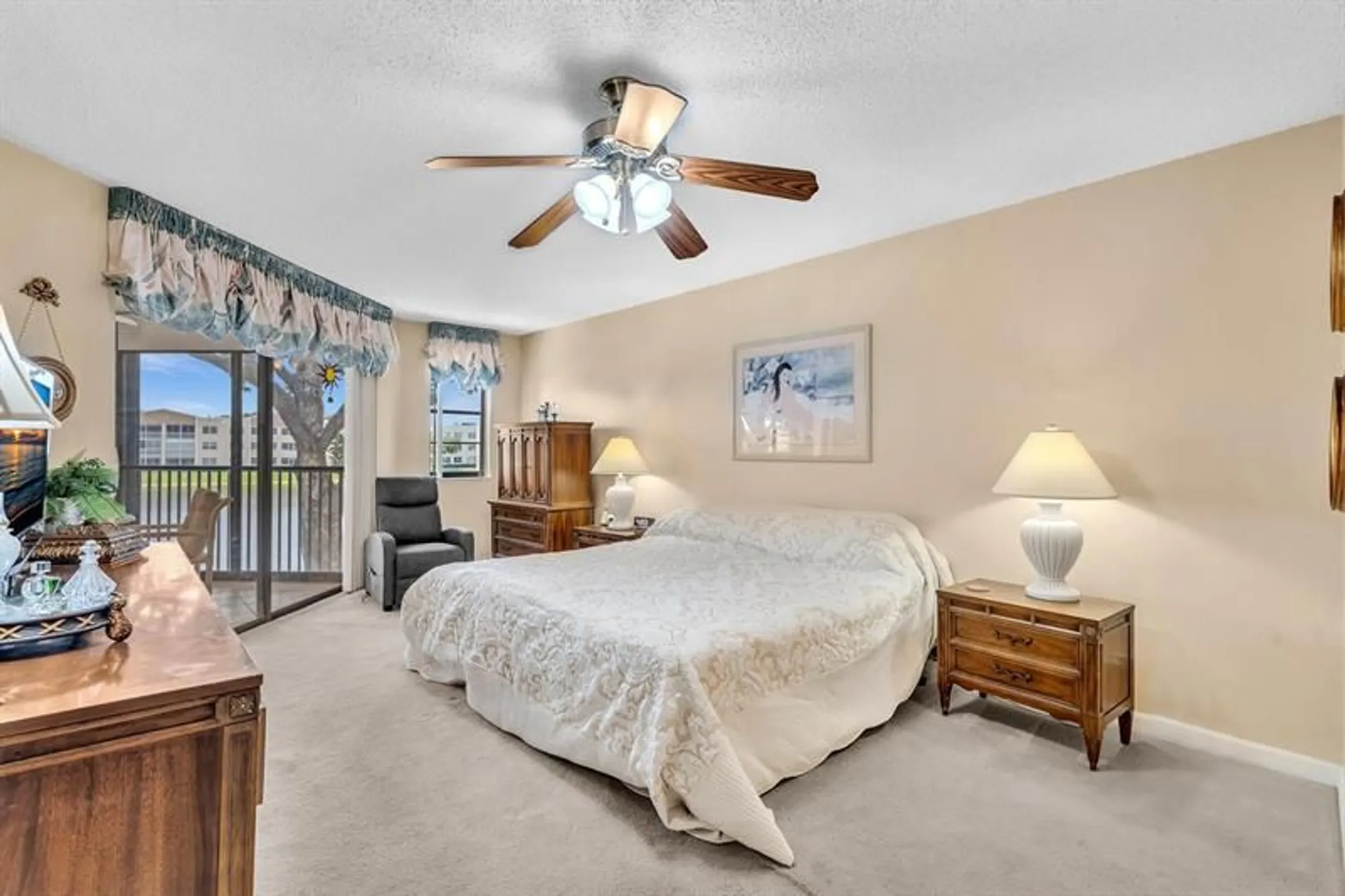 Property Slideshow image 25 of 83 | 7449 fairfax dr 211, Tamarac, FL, 33321