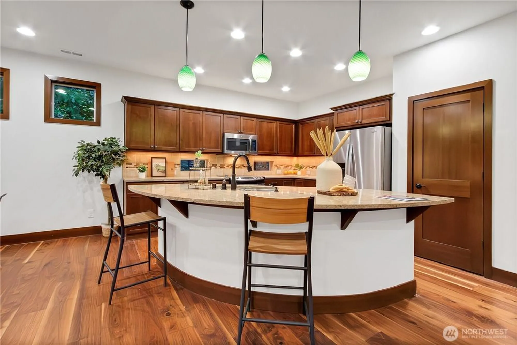 Property Slideshow image 8 of 28 | 14226 189th ave, Bonney Lake, WA, 98391