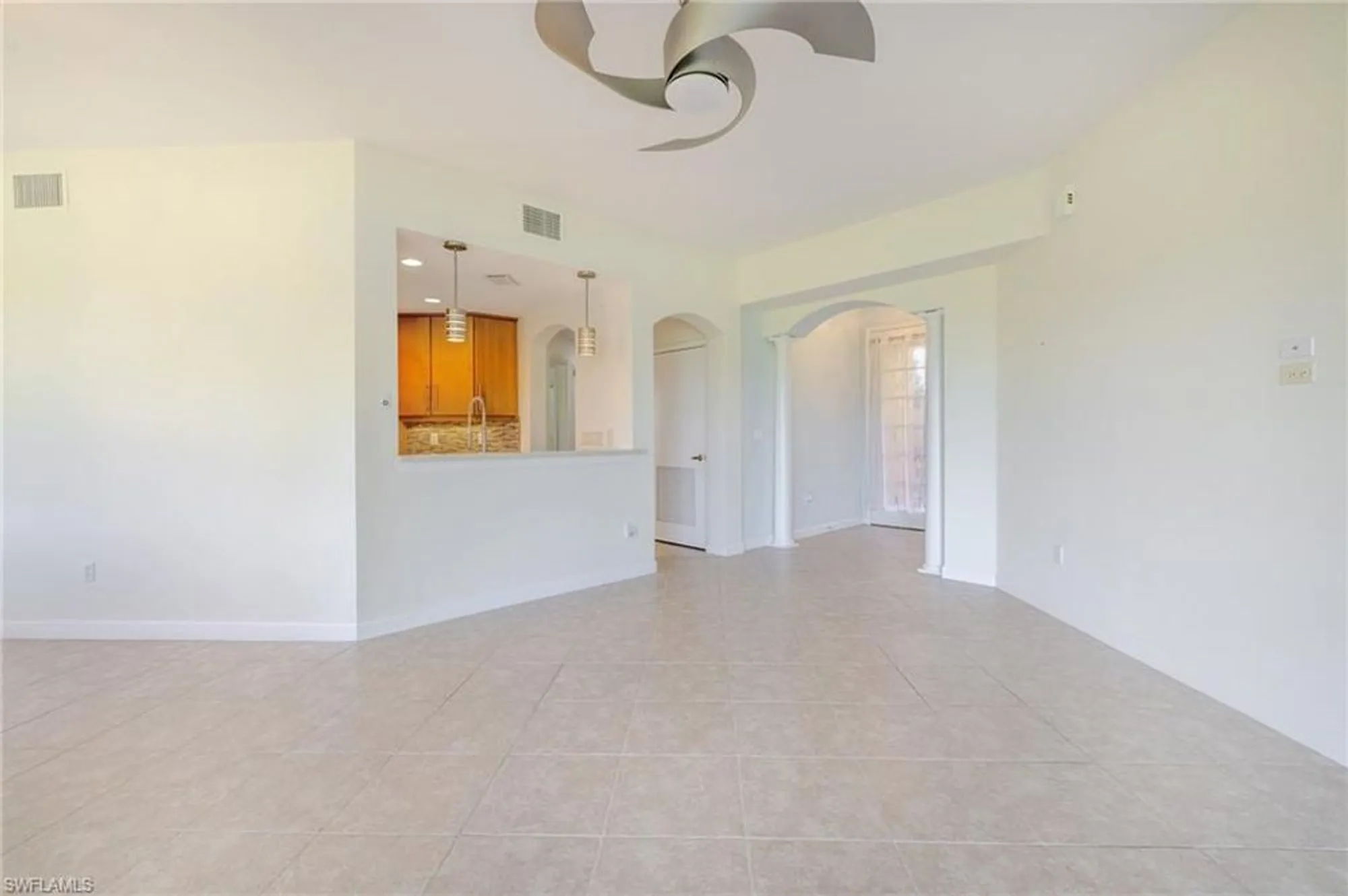 Property Slideshow image 5 of 37 | 20211 burnside pl 203, Estero, FL, 33928