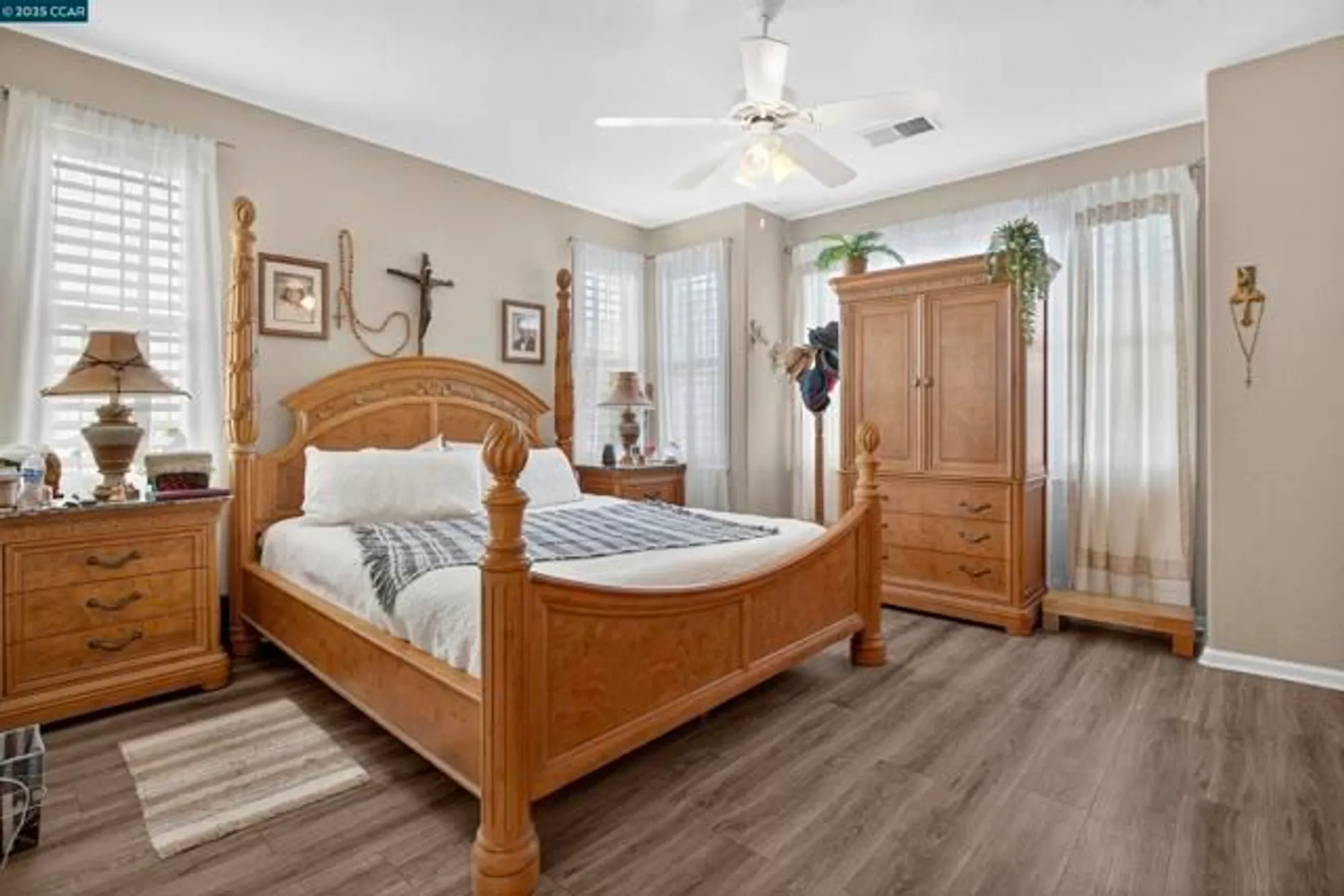 Property Slideshow image 14 of 31 | 281 black amber way, Brentwood, CA, 94513