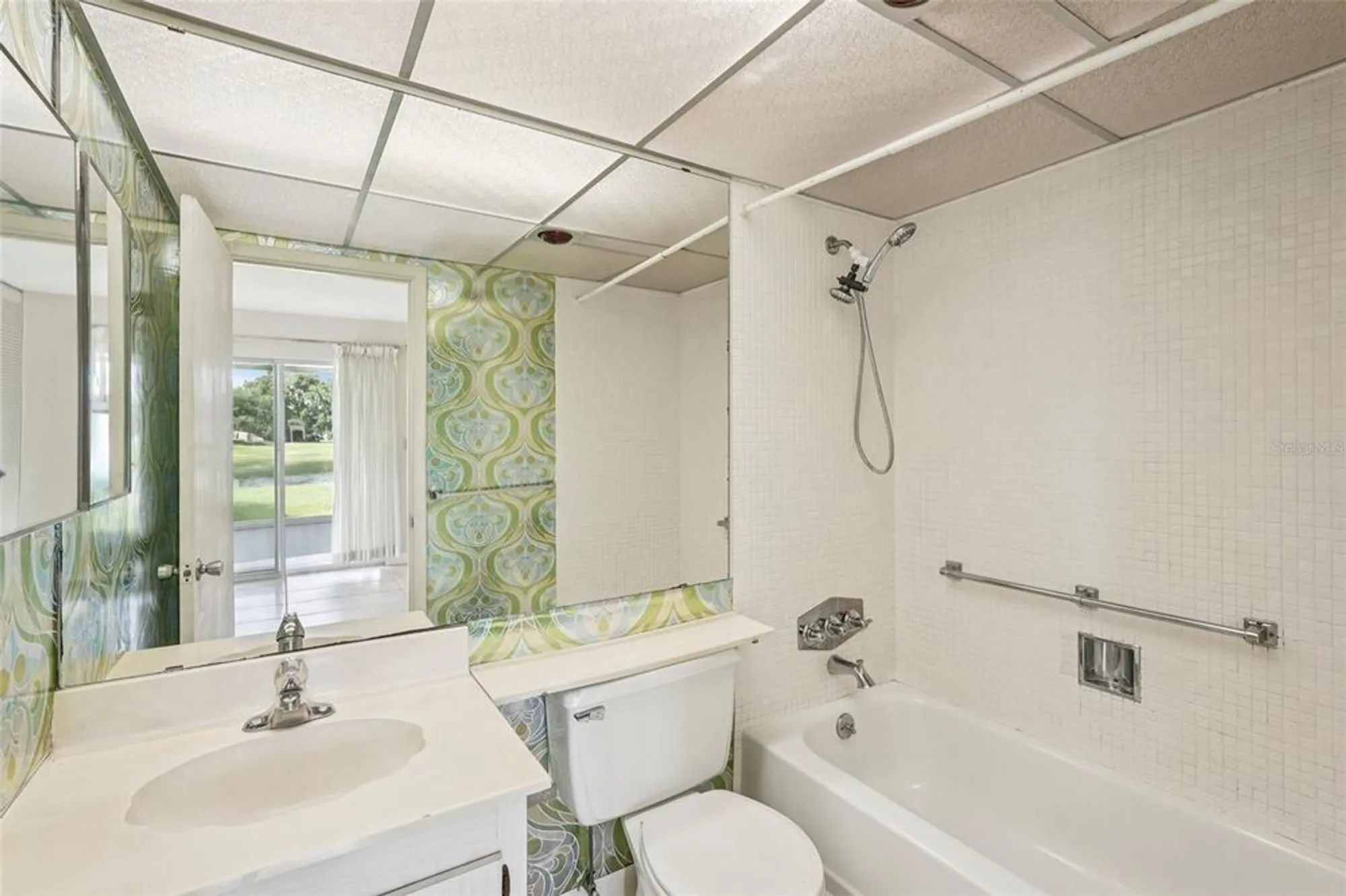 Property Slideshow image 17 of 50 | 201 kings blvd 19, Sun City Center, FL, 33573
