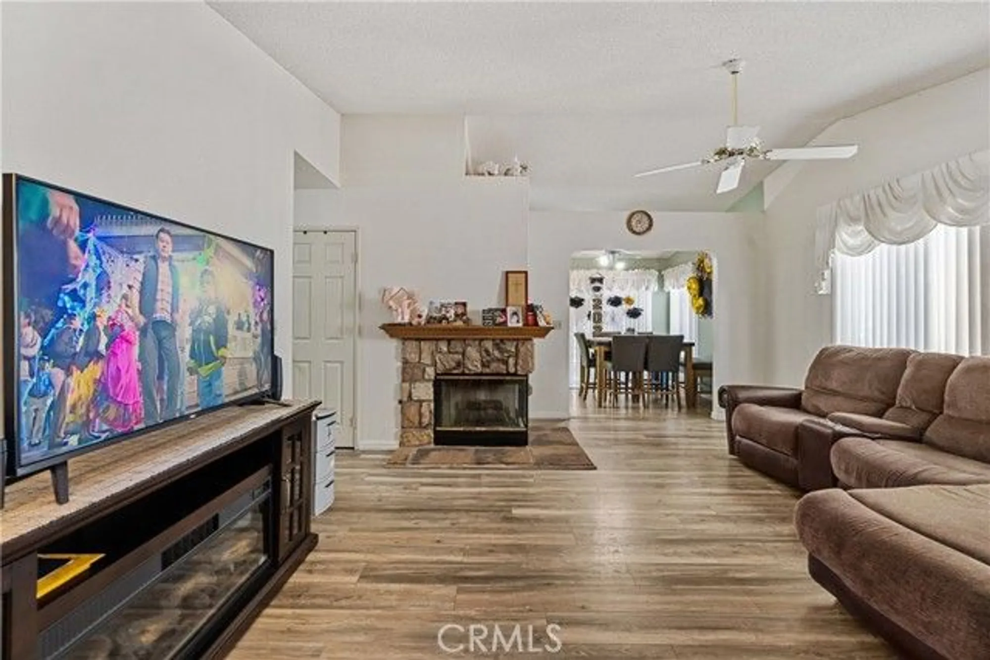 Property Slideshow image 8 of 43 | 2906 summer set cir, Banning, CA, 92220