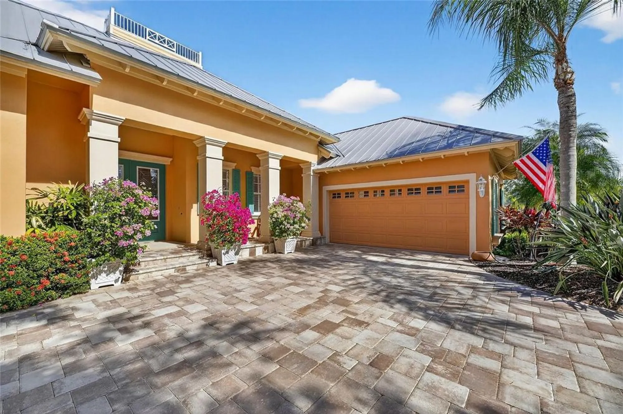 Property Slideshow image 8 of 94 | 539 islebay dr, Apollo Beach, FL, 33572