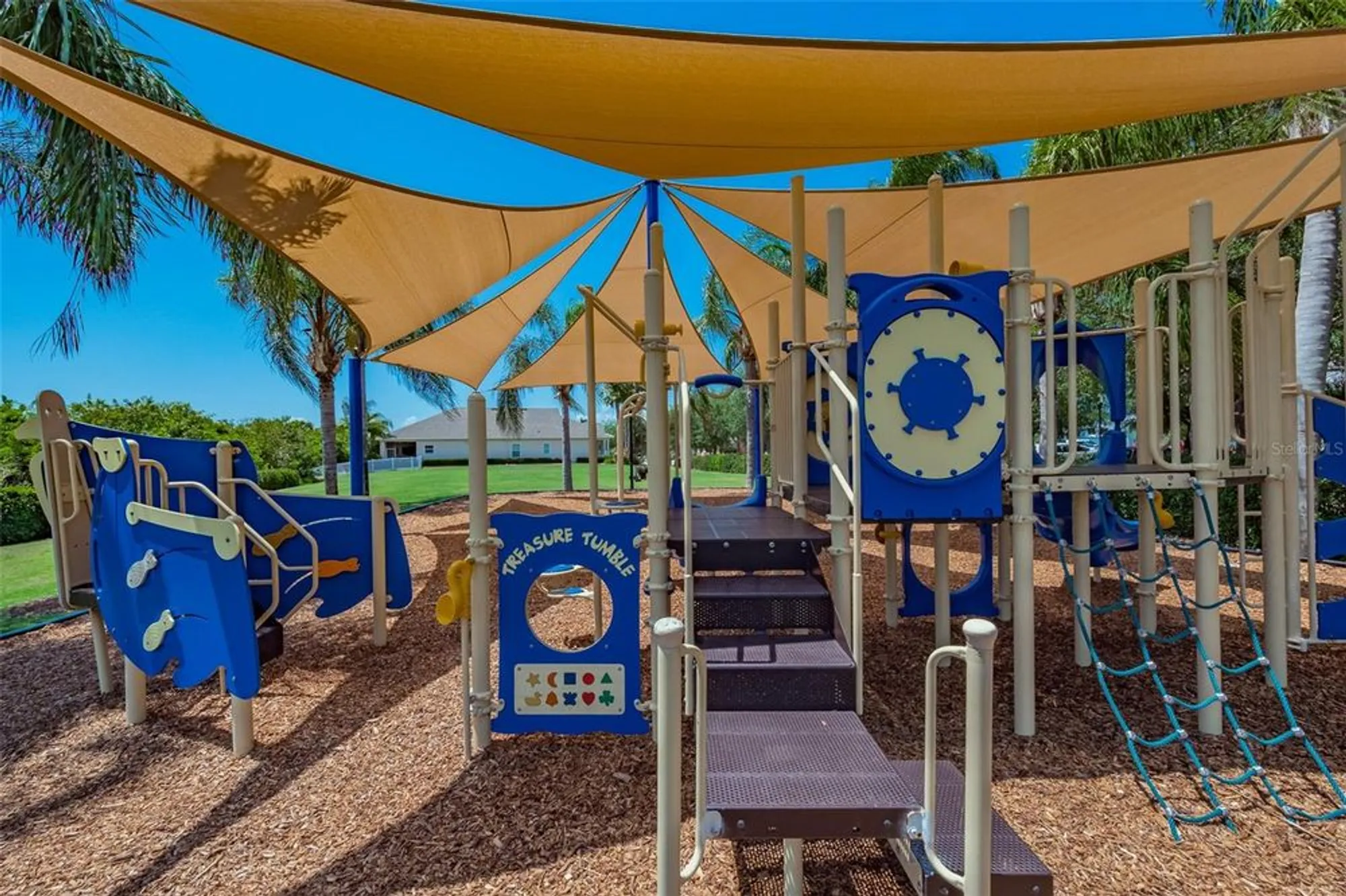 Property Slideshow image 96 of 100 | 5612 golden isles dr, Apollo Beach, FL, 33572