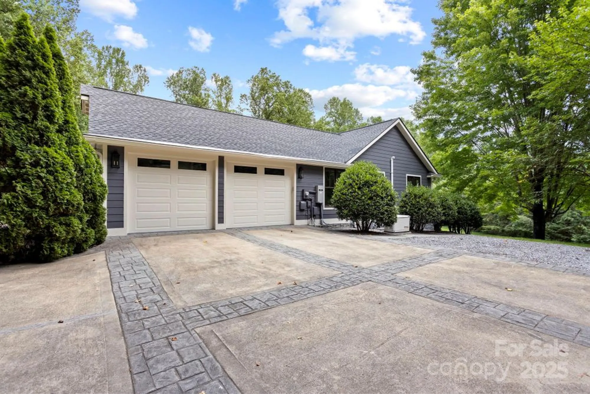 Property Slideshow image 4 of 25 | 301 winding meadows dr, Flat Rock, NC, 28731