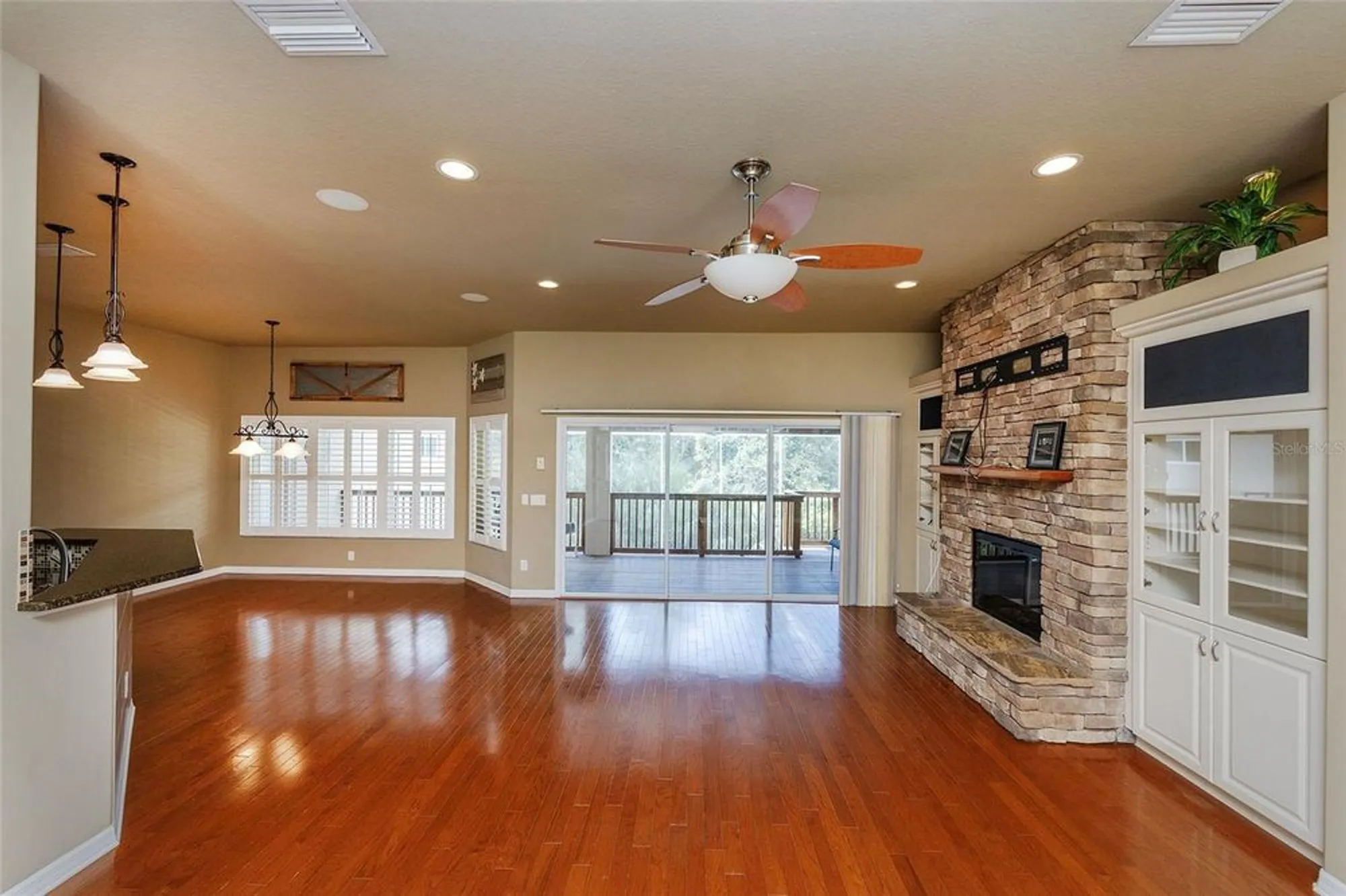 Property Slideshow image 42 of 66 | 6065 spruce point cir, Port Orange, FL, 32128