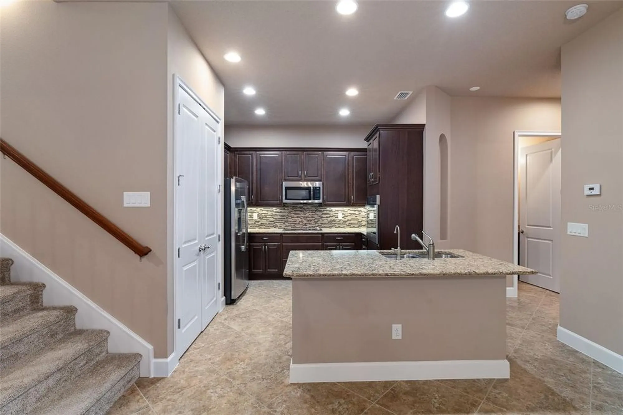 Property Slideshow image 15 of 62 | 829 pinewood dr, Ormond Beach, FL, 32174