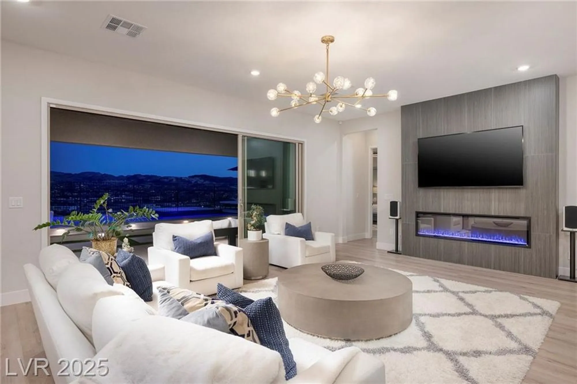 Property Slideshow image 23 of 63 | 351 tigullio ave, Henderson, NV, 89011