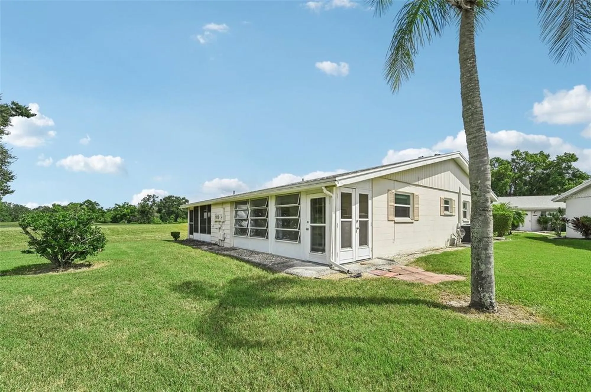 Property Slideshow image 34 of 63 | 301 andover pl s apt 177, Sun City Center, FL, 33573