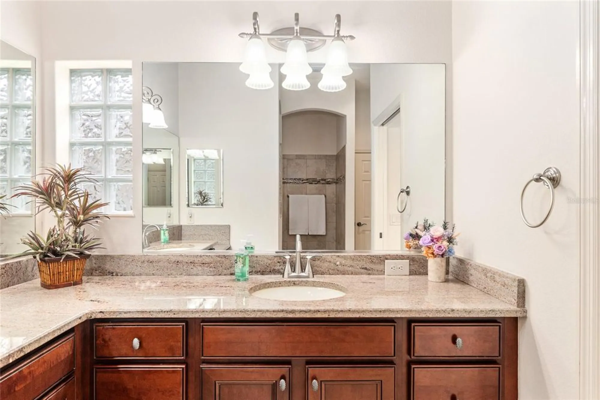 Property Slideshow image 38 of 80 | 825 ulelah st, The Villages, FL, 32163