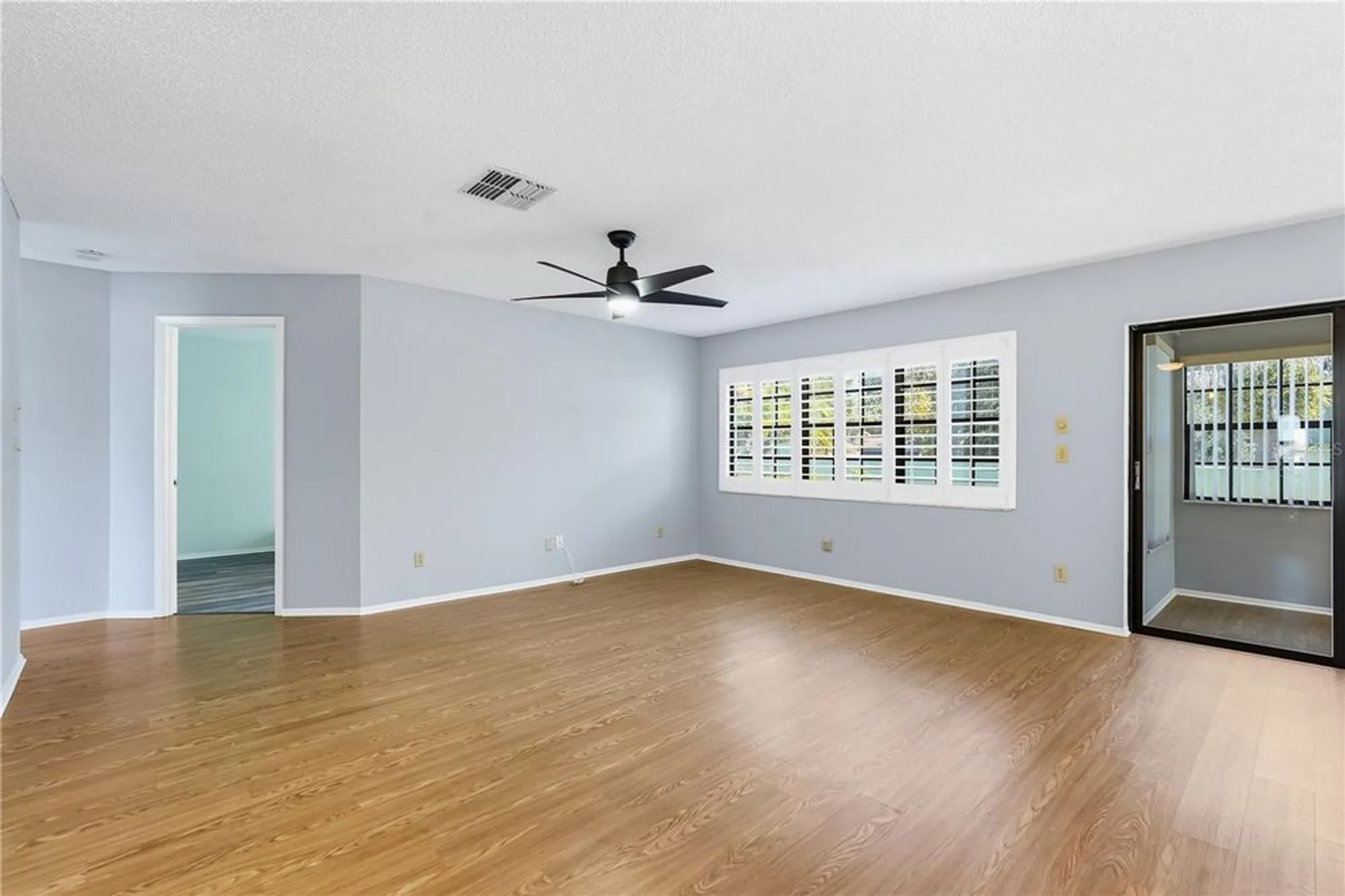 Property Slideshow image 5 of 31 | 3499 cedar ln, Palm Harbor, FL, 34684