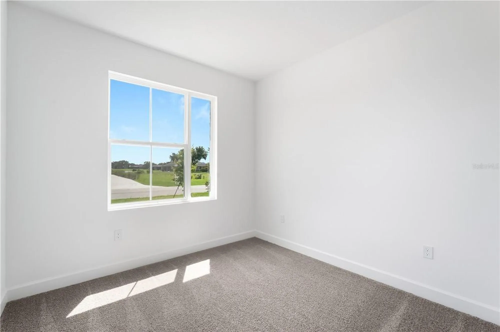 Property Slideshow image 9 of 48 | 9005 players dr, Weeki Wachee, FL, 34613