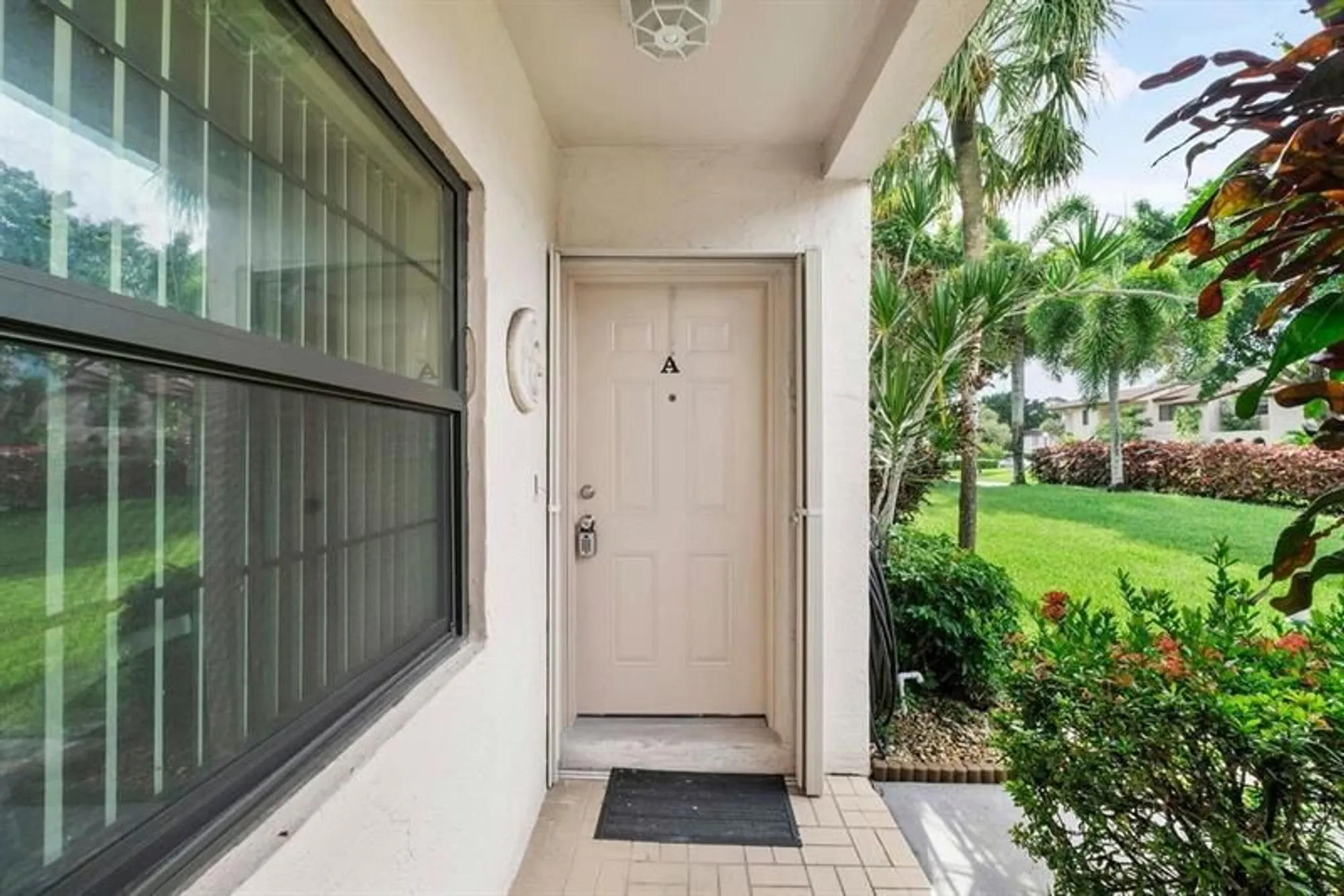 Property Slideshow image 6 of 38 | 21452 juego cir apt 31a, Boca Raton, FL, 33433