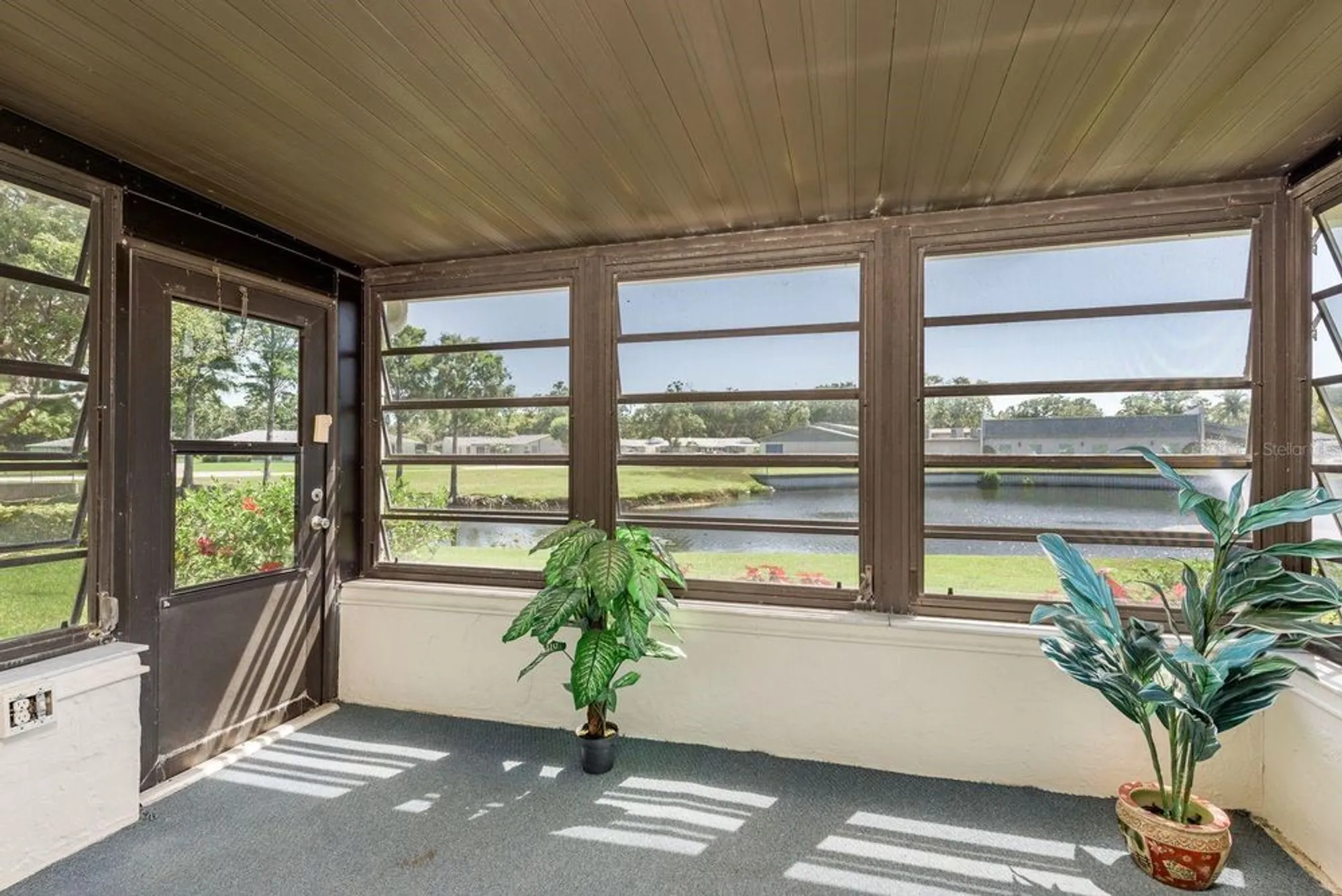 Property Slideshow image 20 of 55 | 2738 sherbrooke ln c, Palm Harbor, FL, 34684