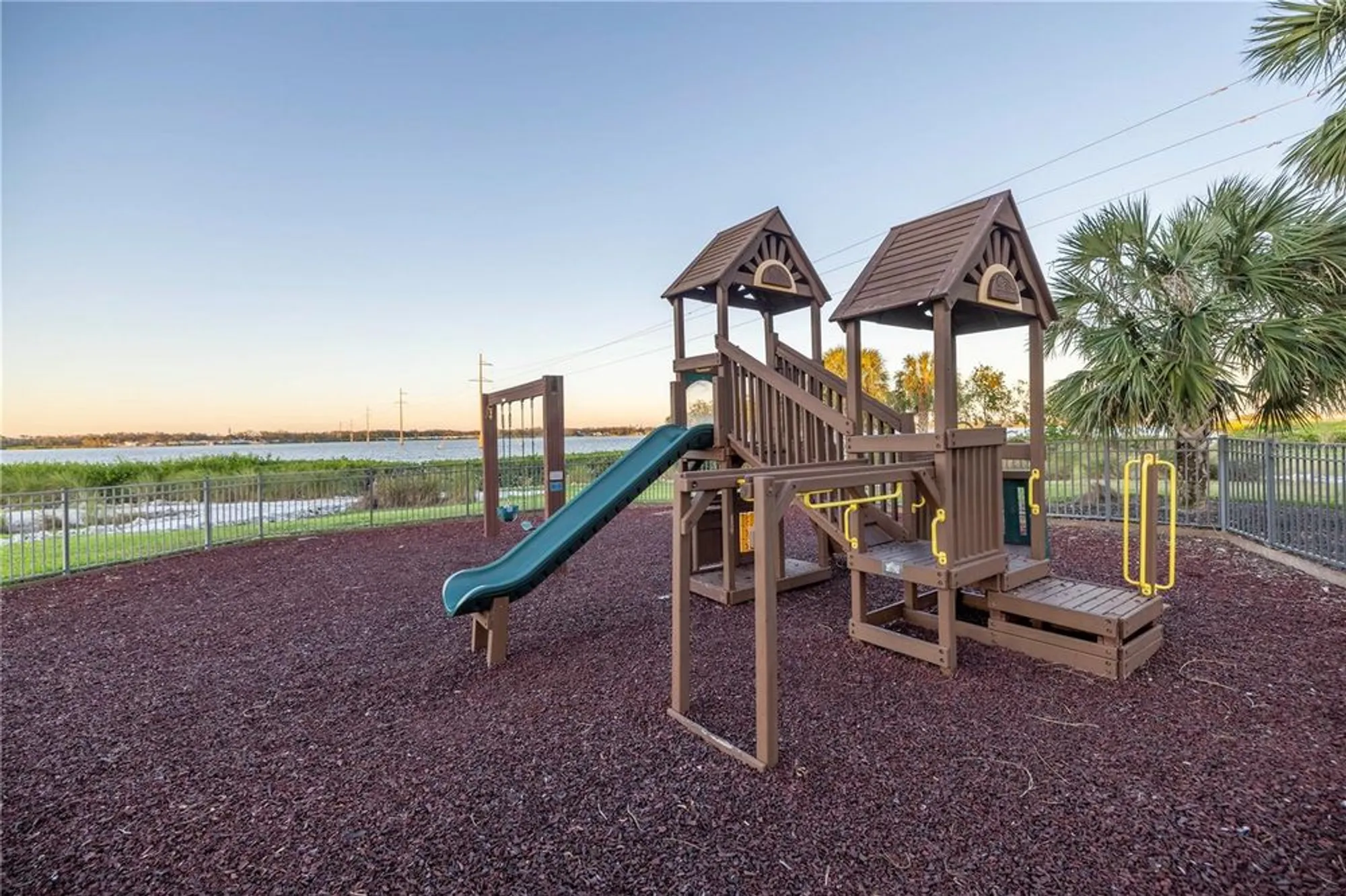 Property Slideshow image 16 of 67 | 1030 tidewater shores loop 405, Bradenton, FL, 34208