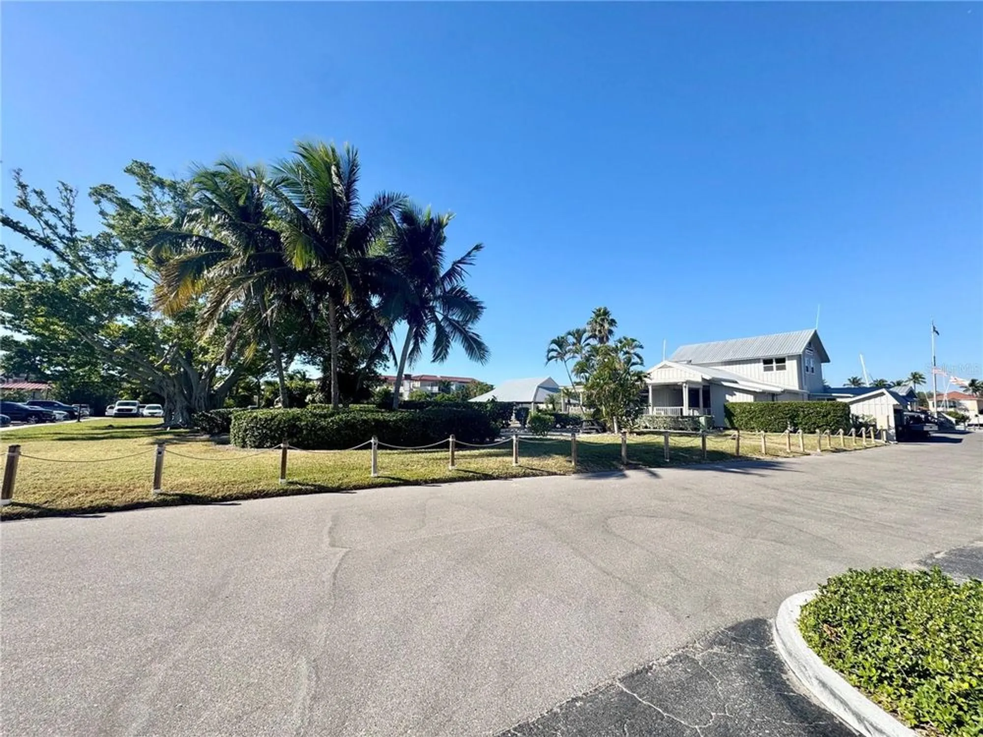 Property Slideshow image 27 of 43 | 3170 matecumbe key rd 115, Punta Gorda, FL, 33955