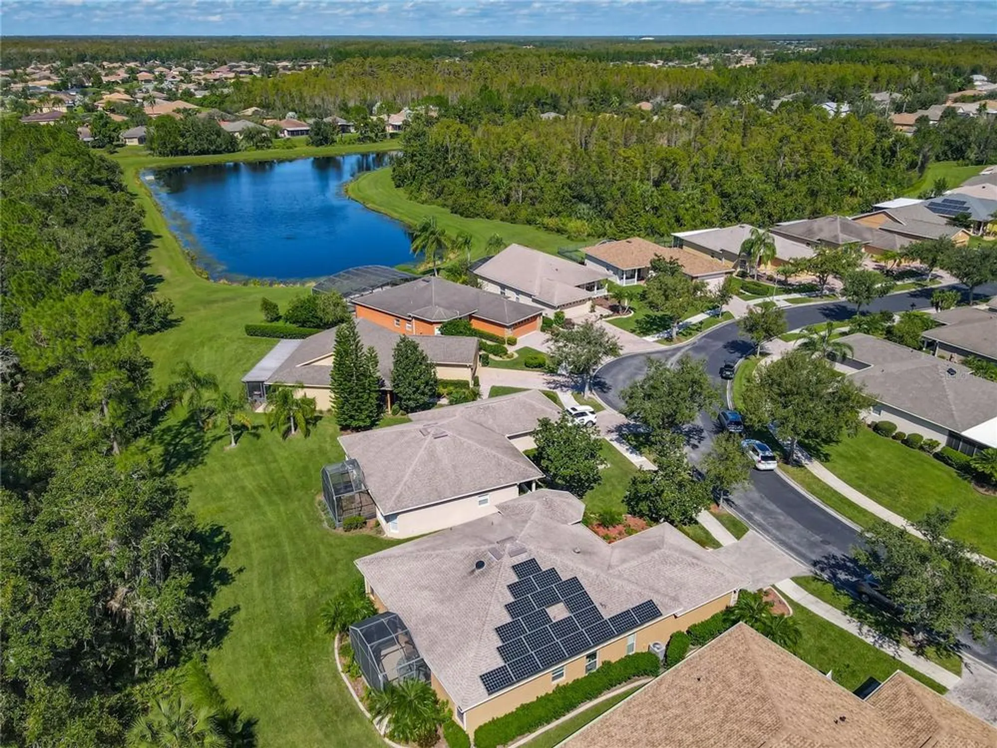 Property Slideshow image 45 of 76 | 680 portofino dr, Poinciana, FL, 34759