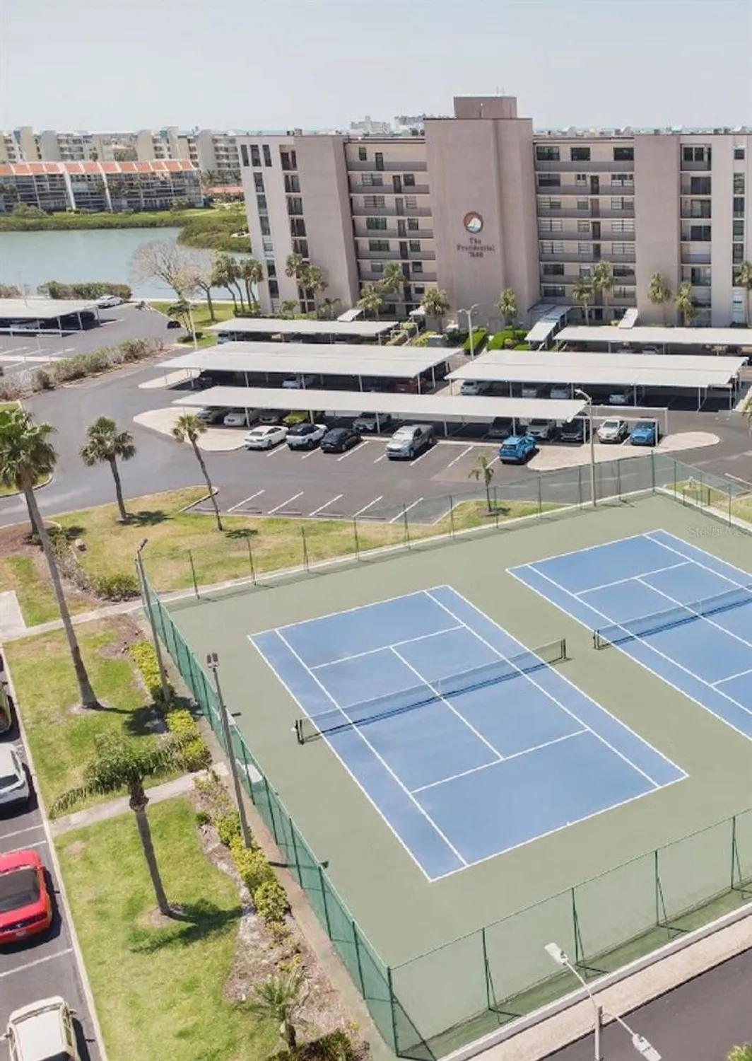 Property Slideshow image 18 of 22 | 7465 bay island dr 312, South Pasadena, FL, 33707