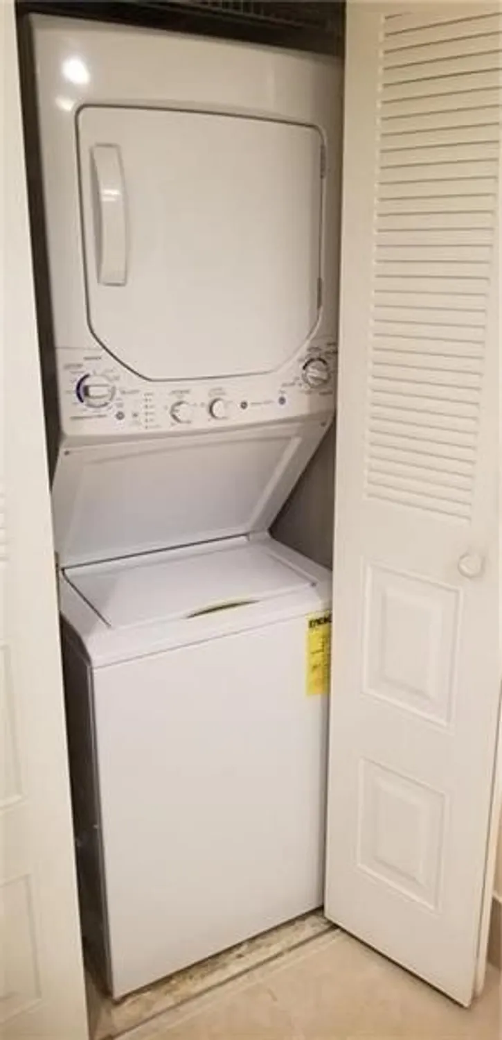 Property Slideshow image 13 of 16 | 1110 sw 125th ave apt 314m, Pembroke Pines, FL, 33027