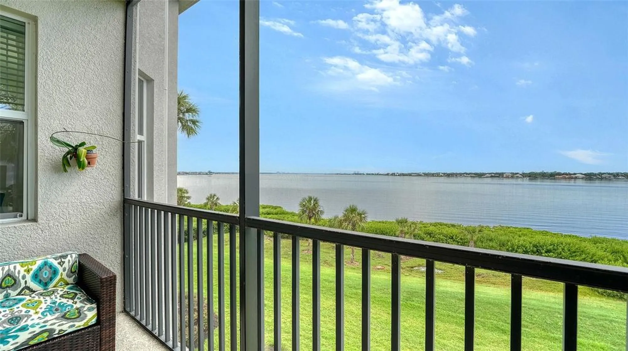 Property Slideshow image 14 of 75 | 1010 tidewater shores loop 307, Bradenton, FL, 34208