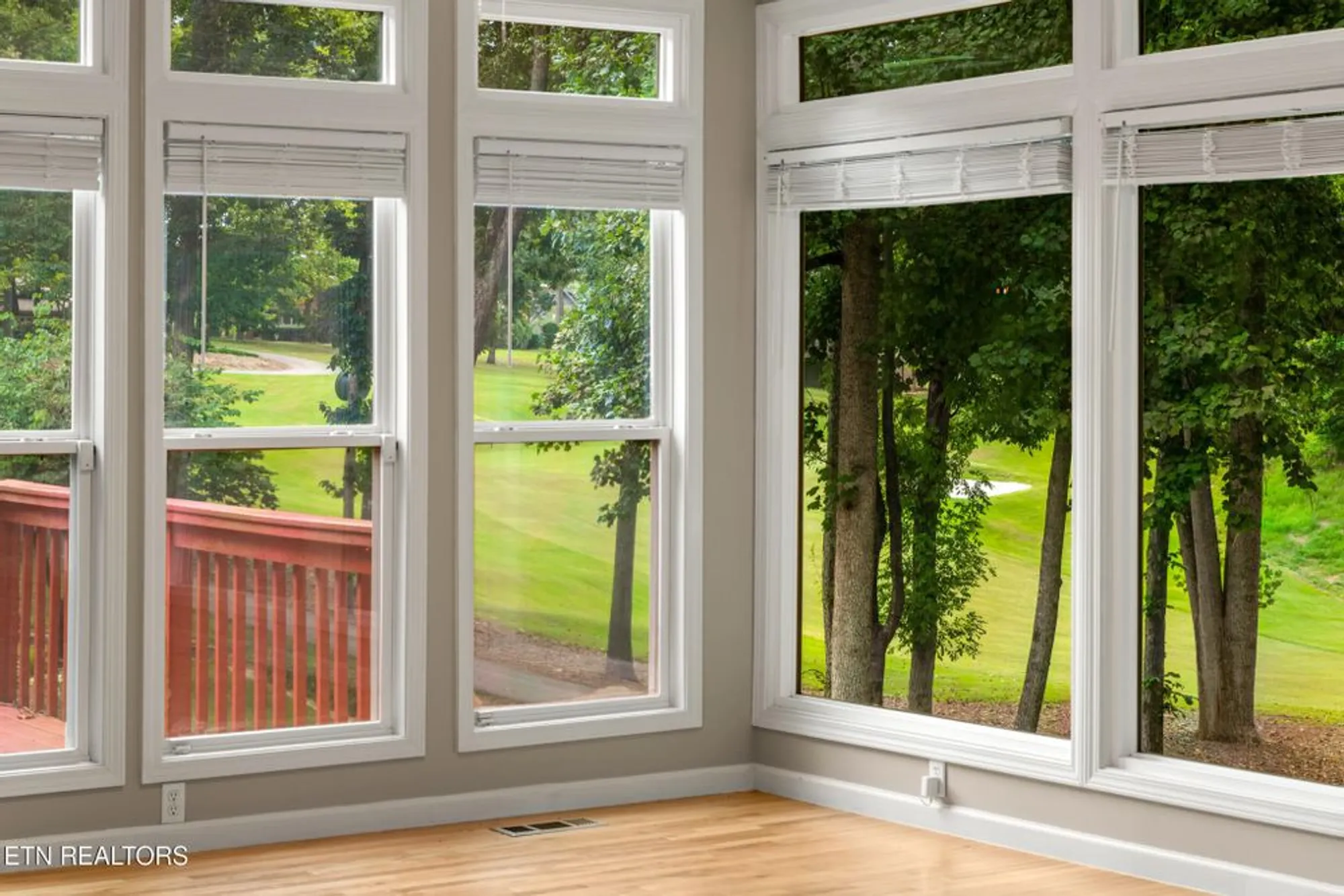 Property Slideshow image 13 of 58 | 123 inata cir, Loudon, TN, 37774