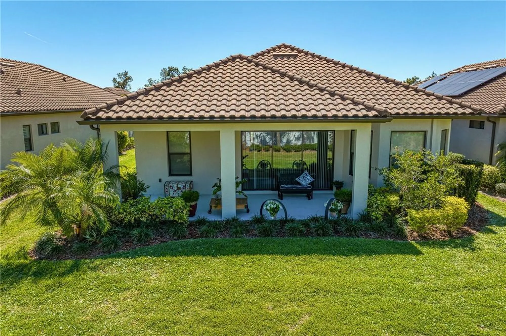 Property Slideshow image 45 of 68 | 20173 umbria hill dr, Tampa, FL, 33647