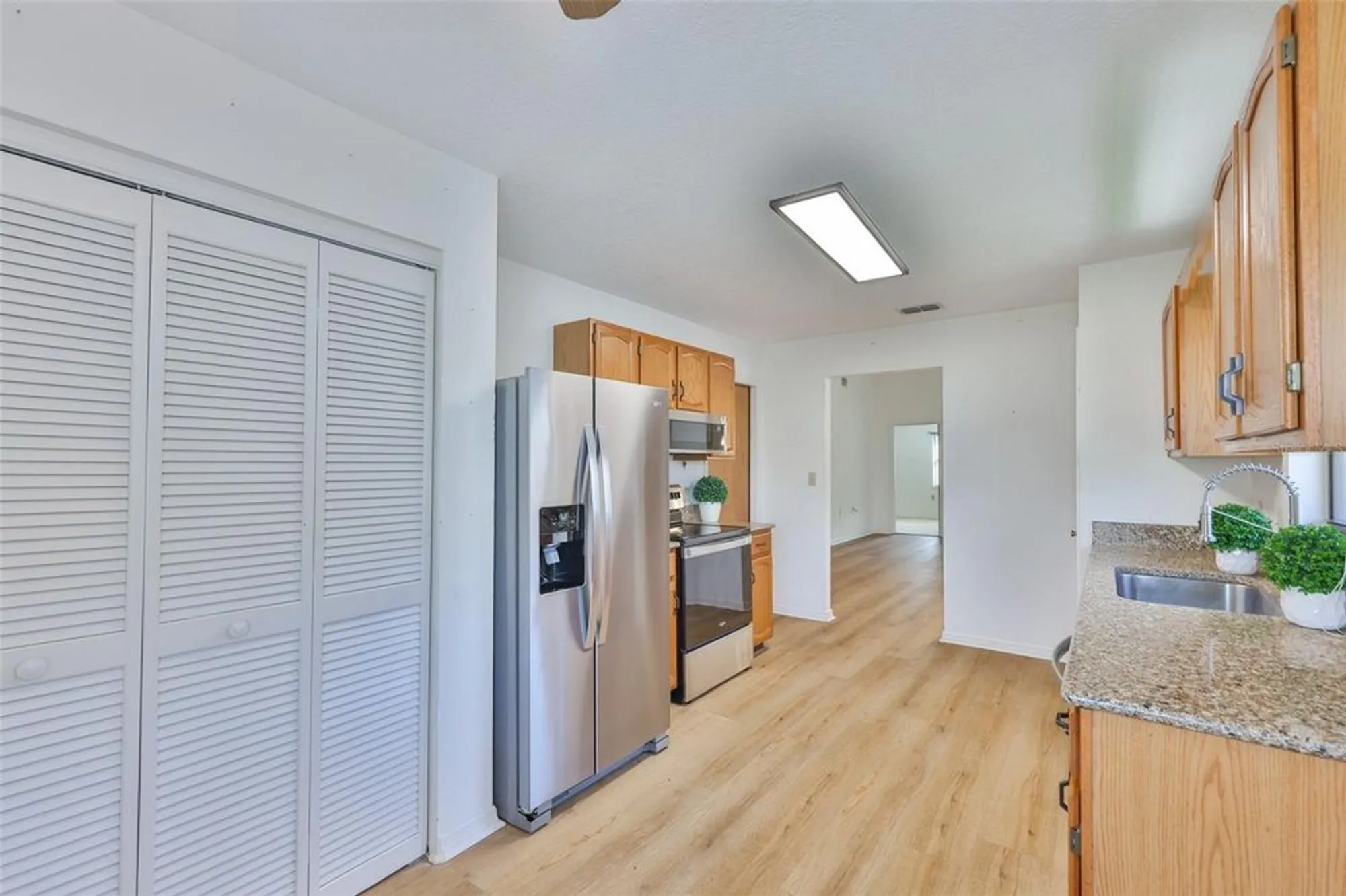 Property Slideshow image 15 of 39 | 6253 sandpipers dr, Lakeland, FL, 33809