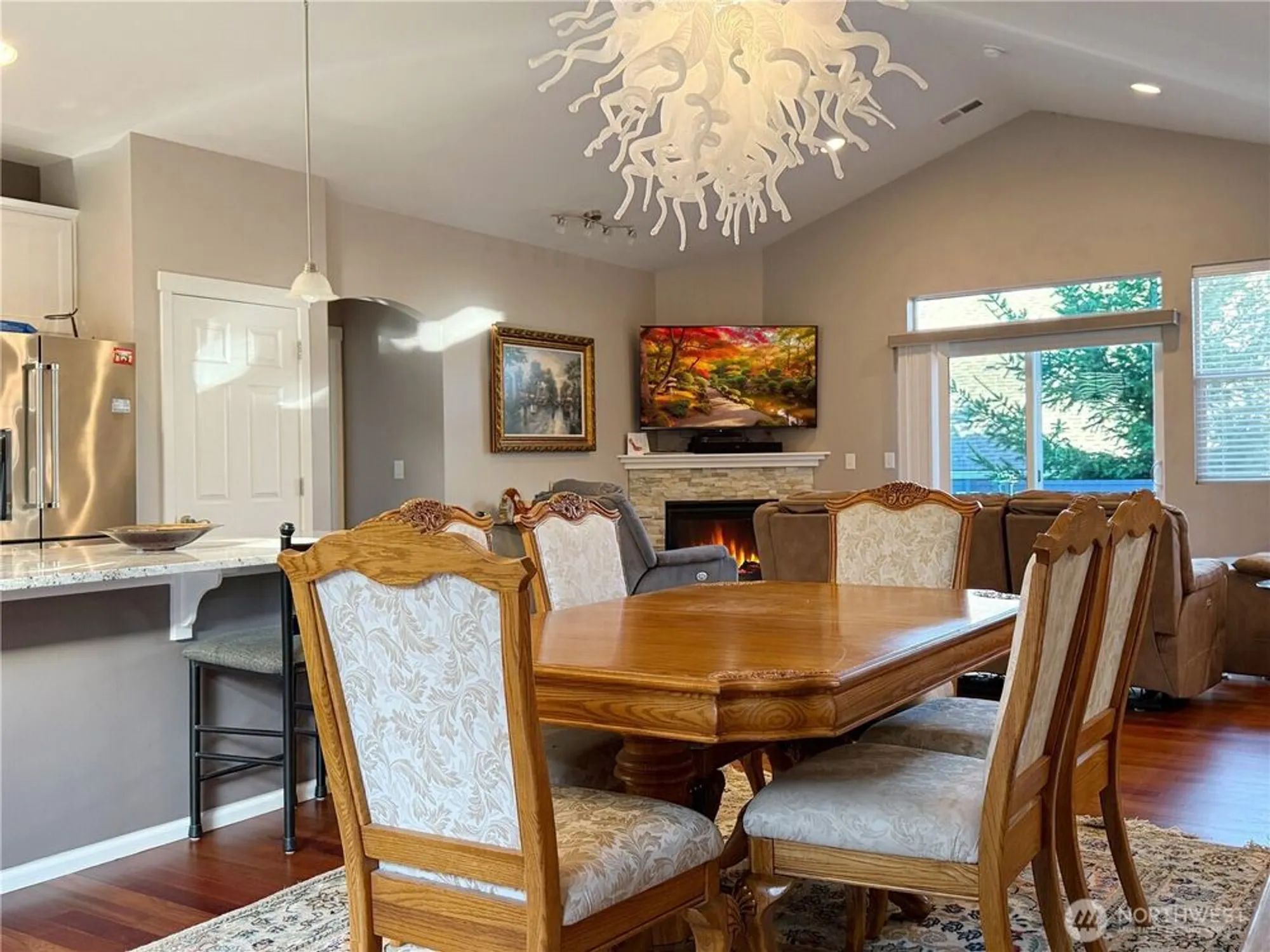 Property Slideshow image 6 of 38 | 4541 broadway st, Mount Vernon, WA, 98274