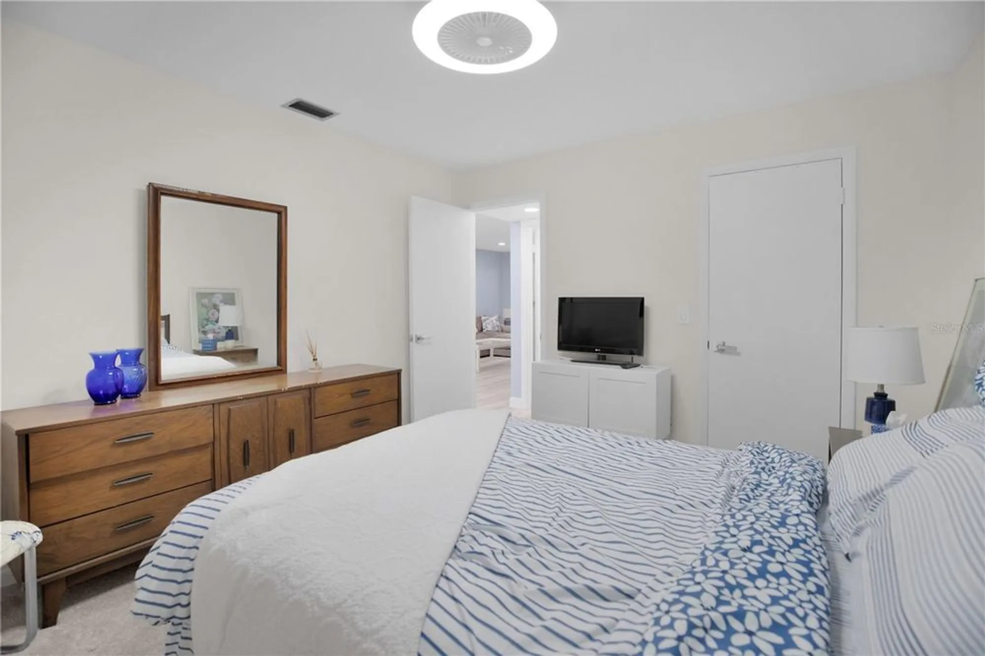 Property Slideshow image 36 of 56 | 1701 pinehurst rd 33e, Dunedin, FL, 34698