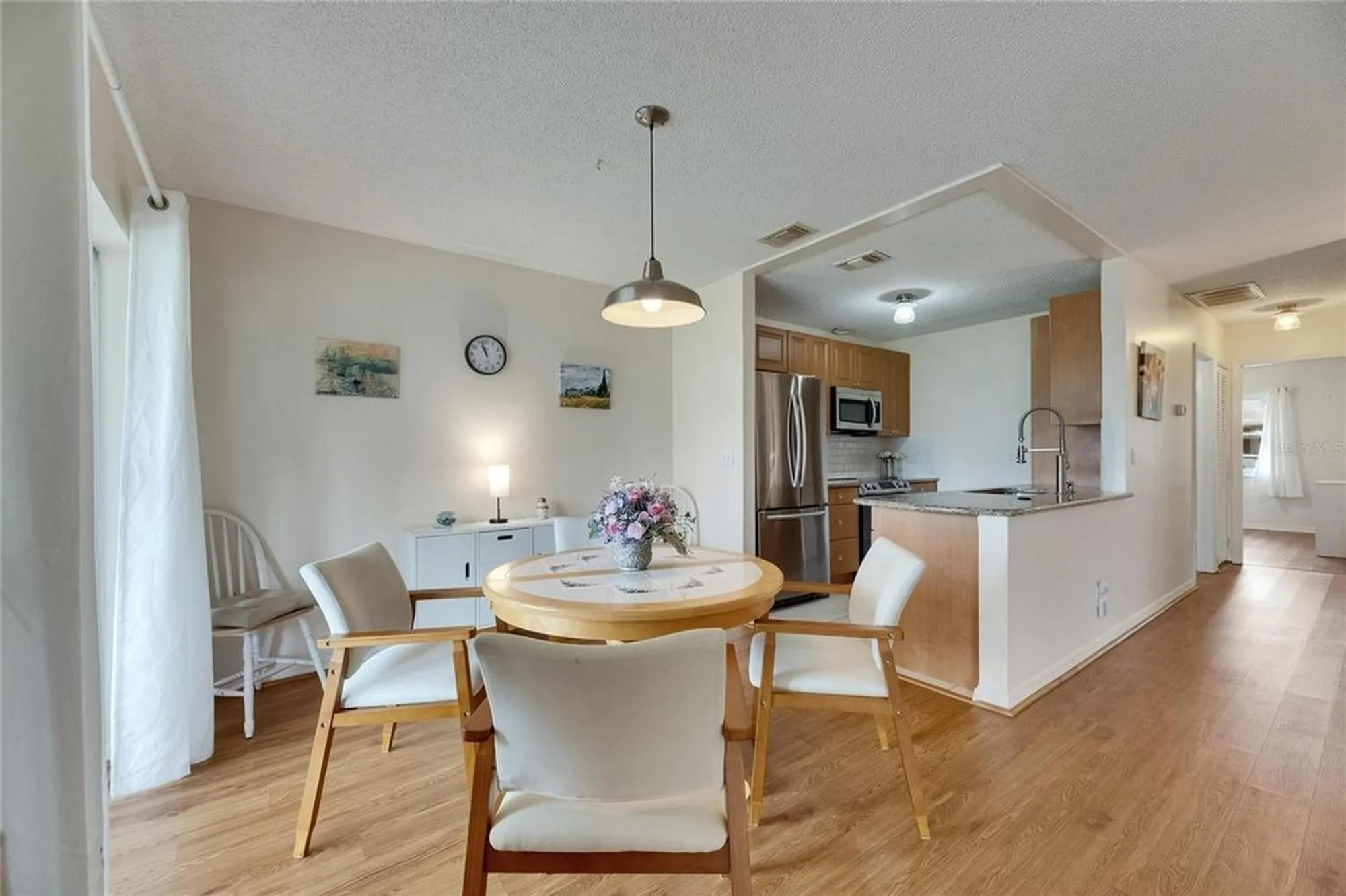 Property Slideshow image 11 of 41 | 123 glendower cir # 123, Sun City Center, FL, 33573