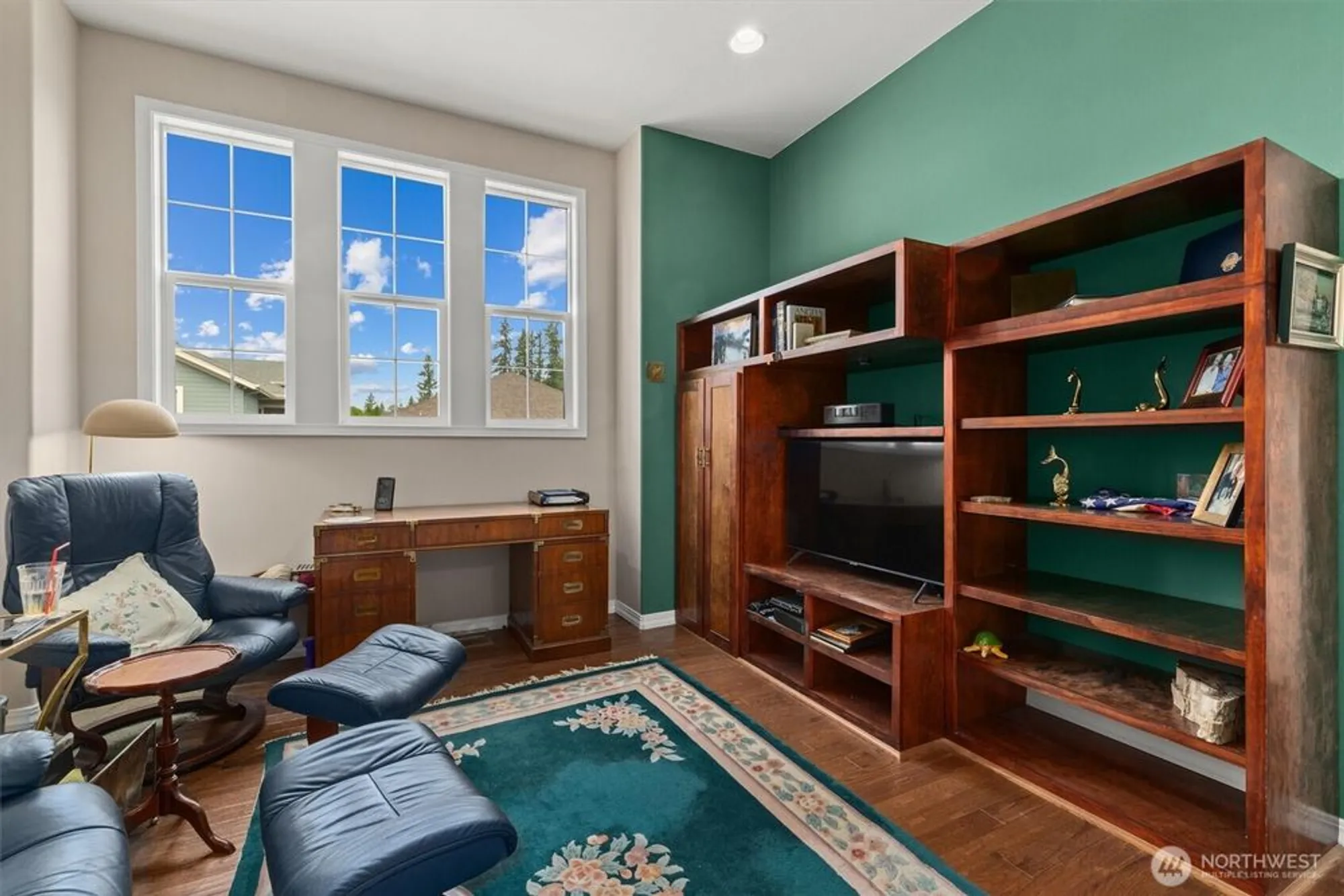 Property Slideshow image 19 of 38 | 23263 ne 126th st, Redmond, WA, 98053