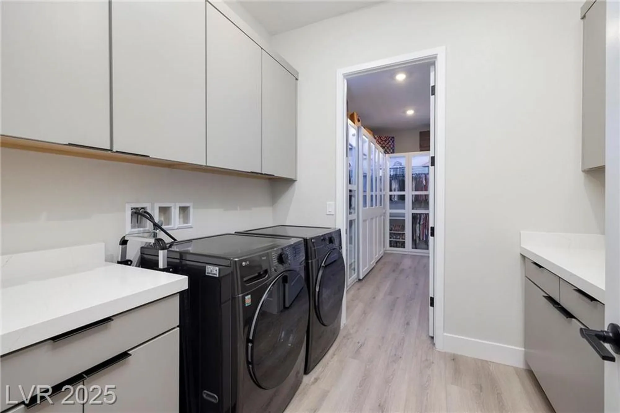 Property Slideshow image 34 of 63 | 351 tigullio ave, Henderson, NV, 89011