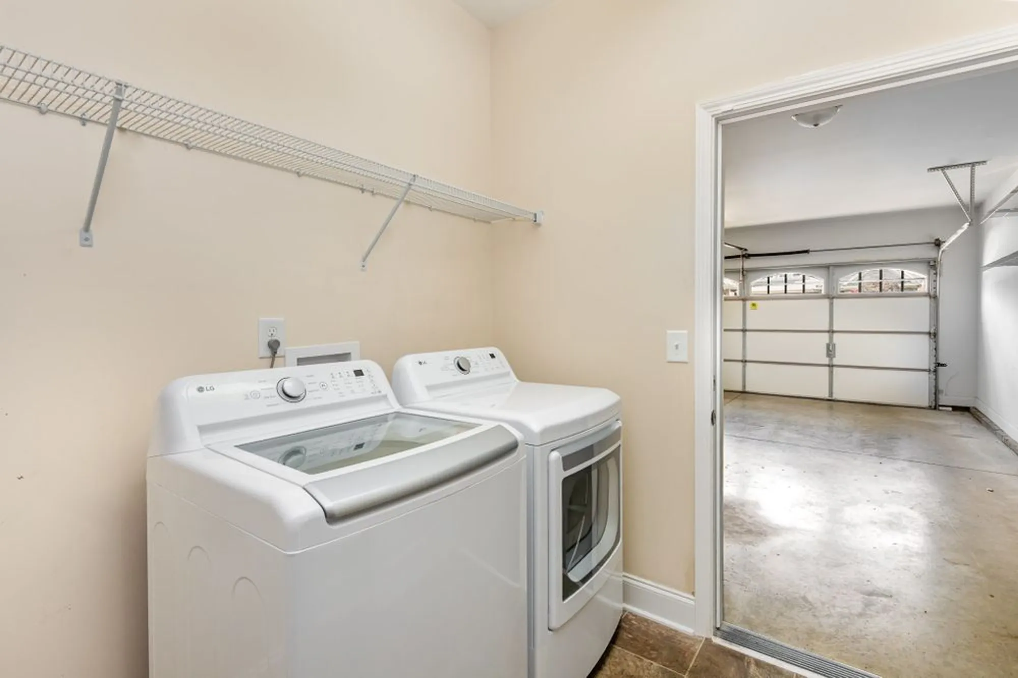 Property Slideshow image 23 of 37 | 445 stonegate dr, Lebanon, TN, 37090