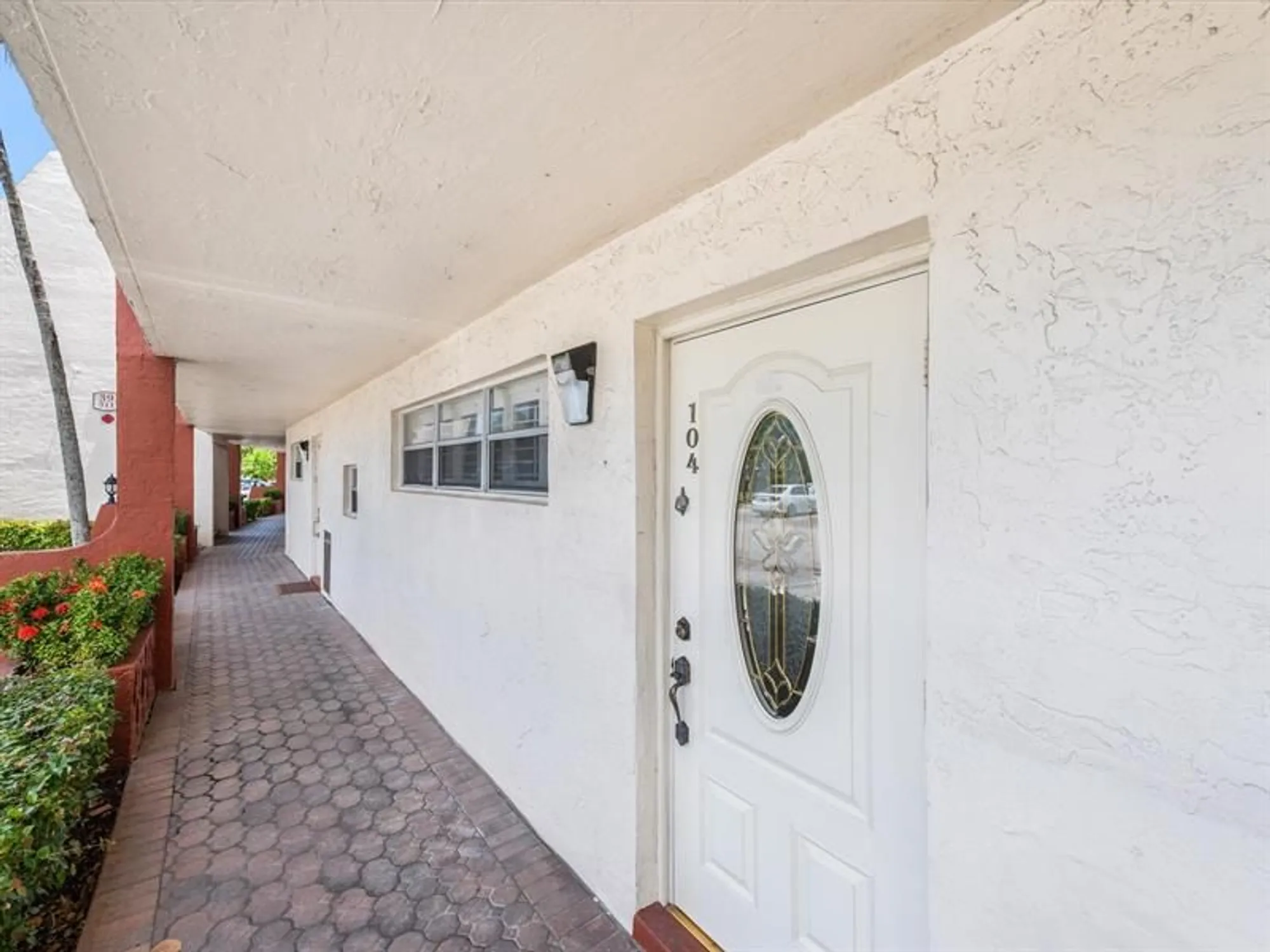 Property Slideshow image 8 of 33 | 311 s hollybrook dr apt 104, Pembroke Pines, FL, 33025