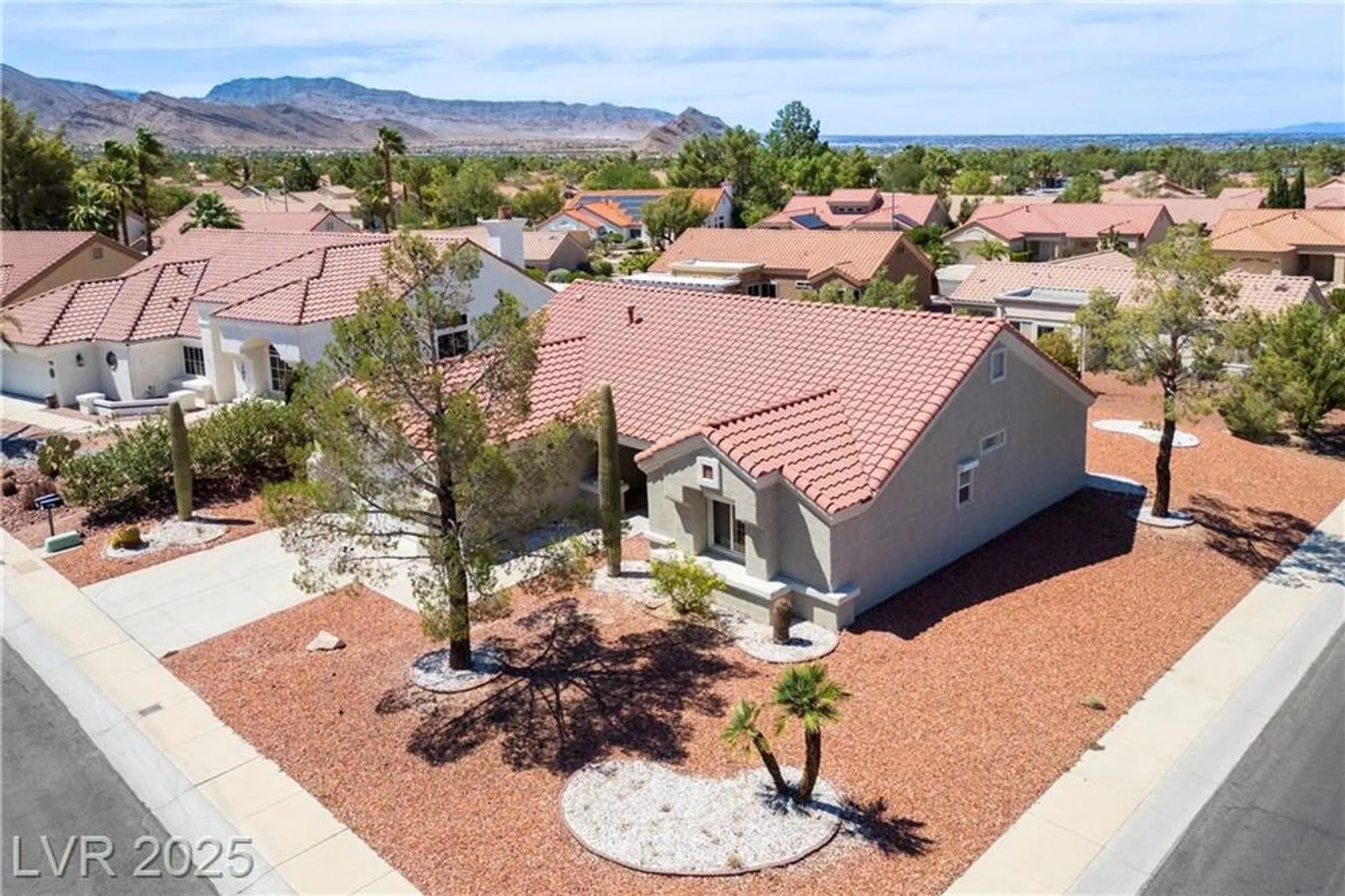 Property Slideshow image 39 of 59 | 8500 gull dr, Las Vegas, NV, 89134
