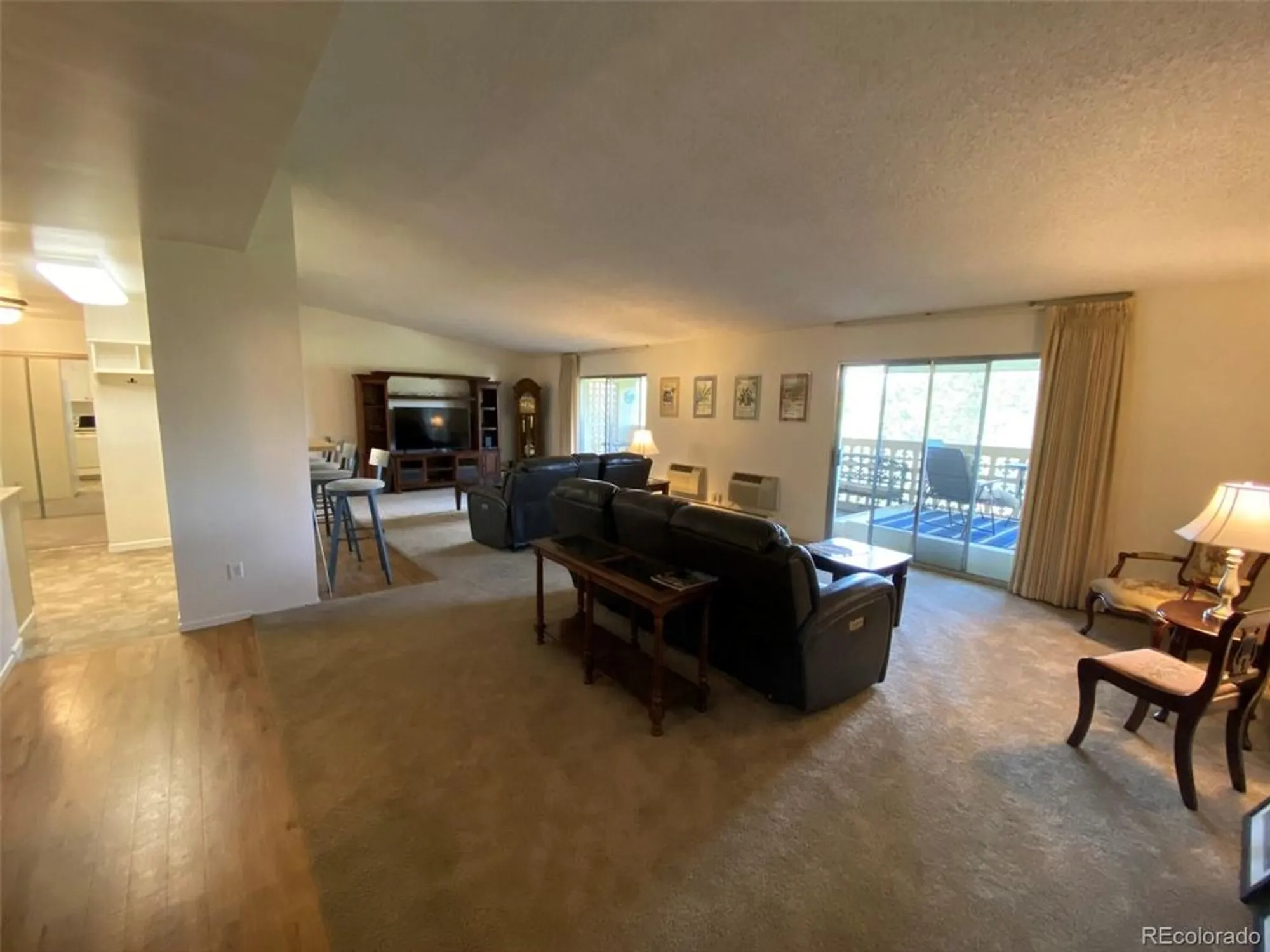 Property Slideshow image 4 of 34 | 3144 s wheeling way apt 410, Aurora, CO, 80014