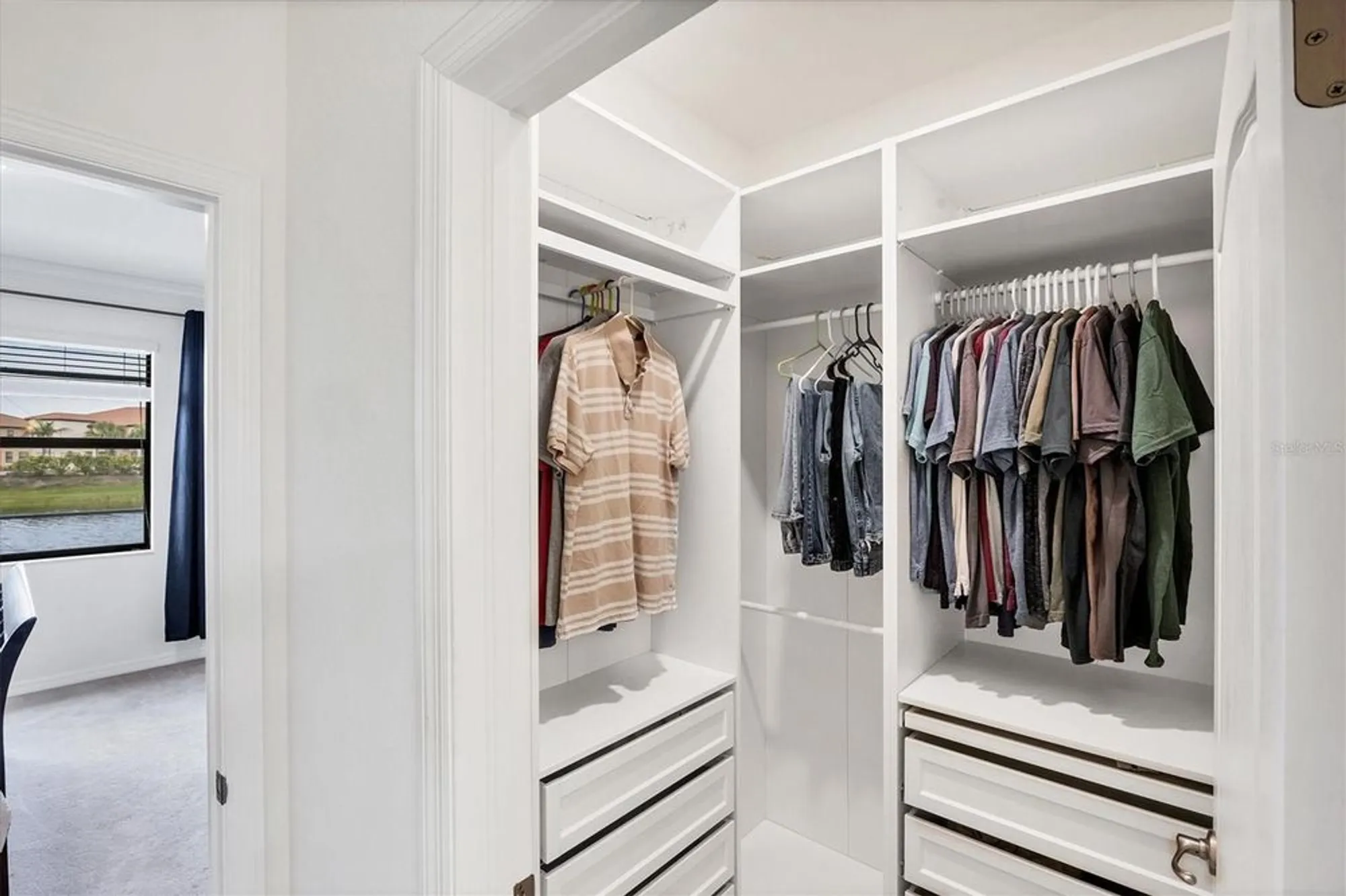 Property Slideshow image 43 of 100 | 10061 cozy grove dr, Venice, FL, 34293