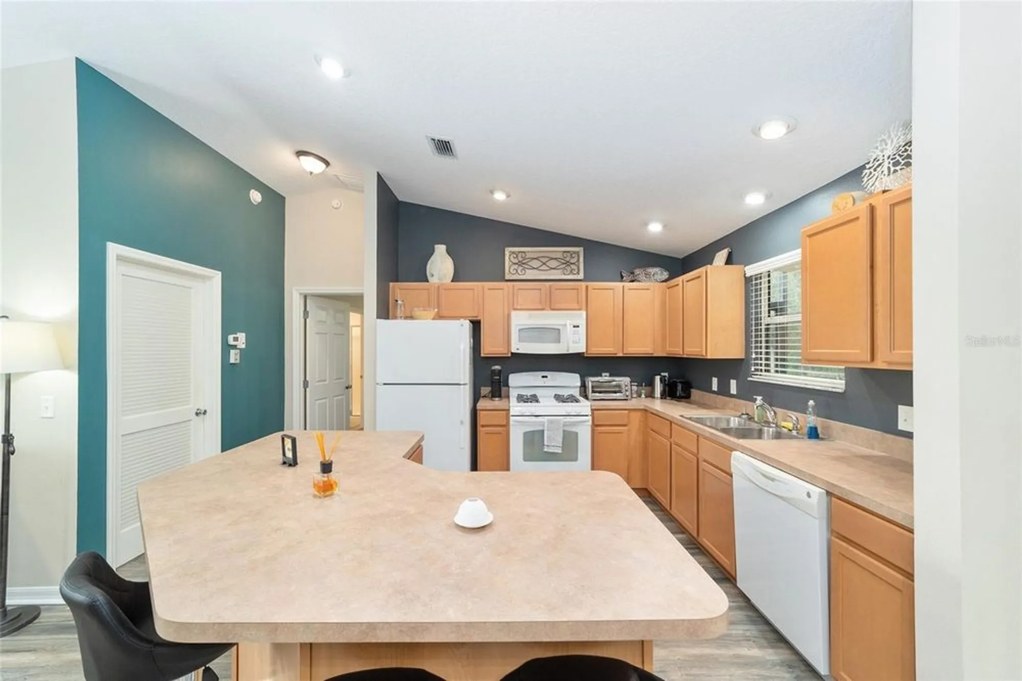 Property Slideshow image 19 of 58 | 2020 harston trl, The Villages, FL, 32162