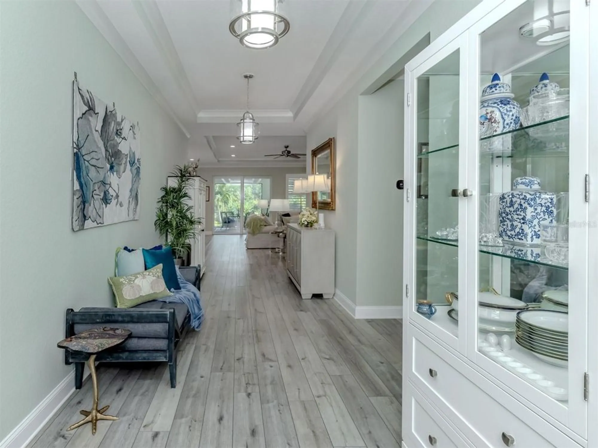 Property Slideshow image 6 of 78 | 592 mistiflower cir, Nokomis, FL, 34275