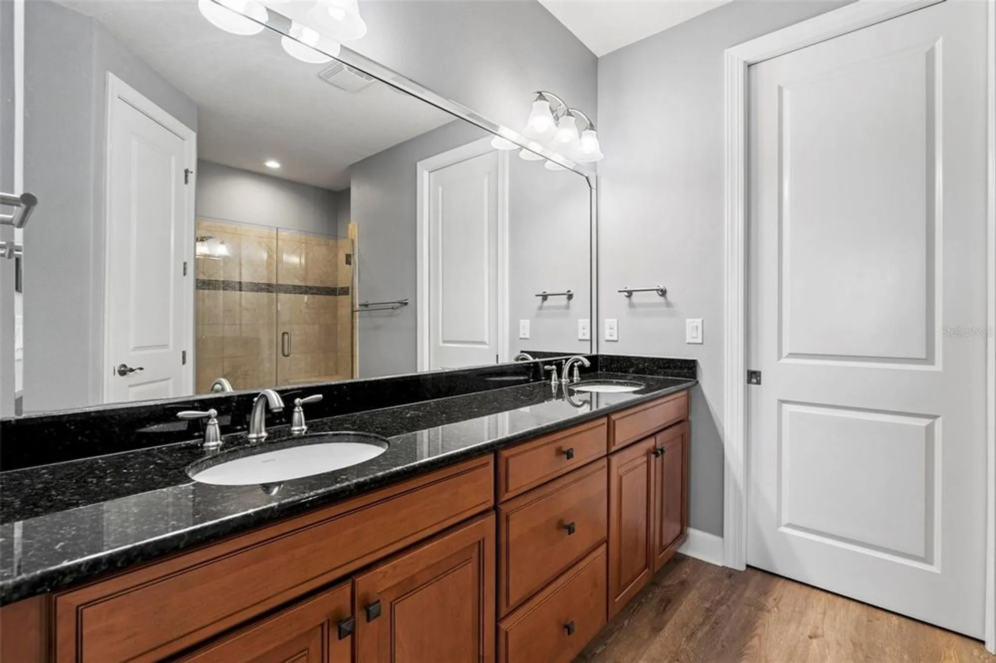 Property Slideshow image 16 of 52 | 4816 heinman cv, Palmetto, FL, 34221