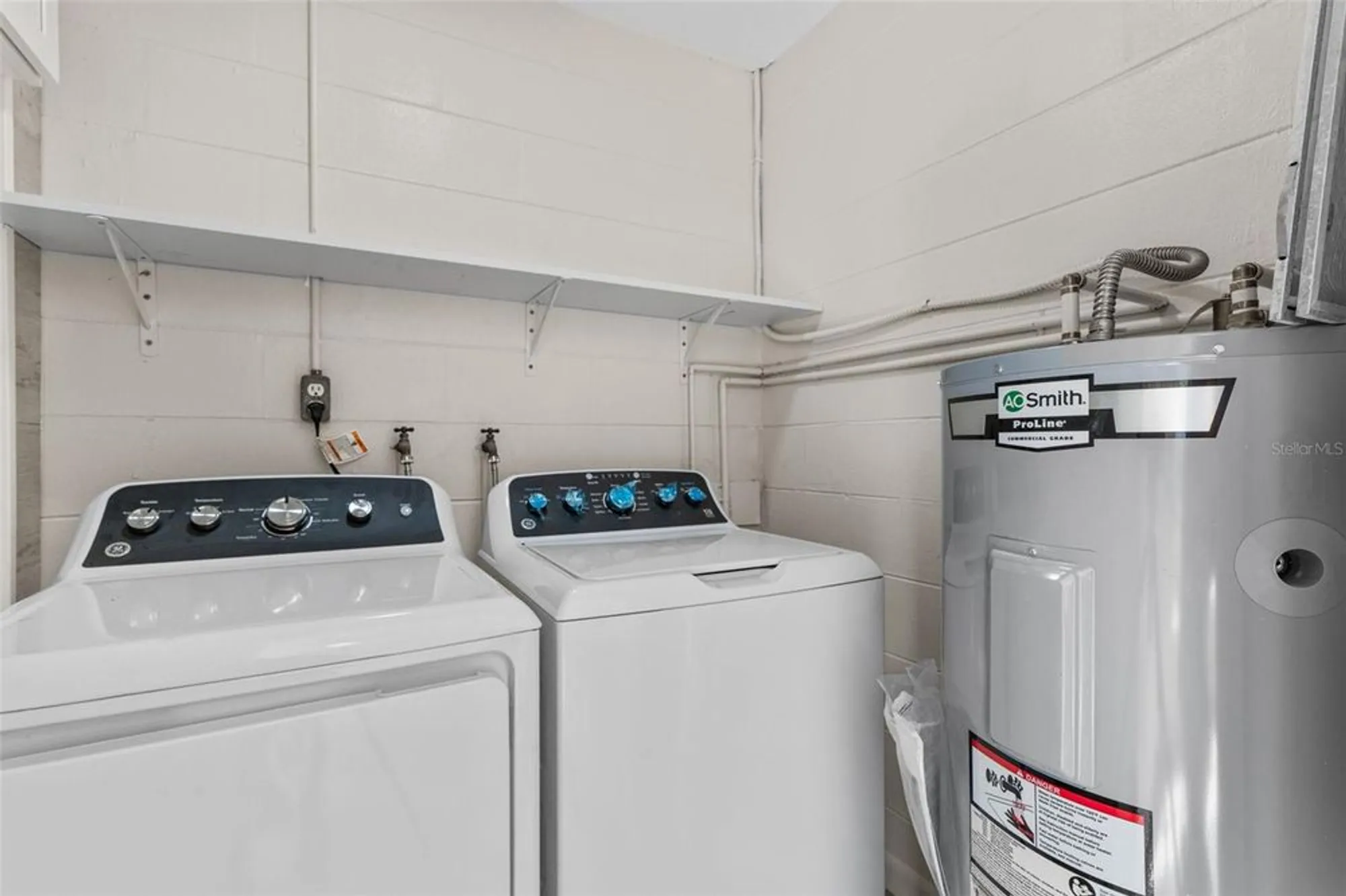 Property Slideshow image 16 of 20 | 183 n hill ave # 90, Deland, FL, 32724