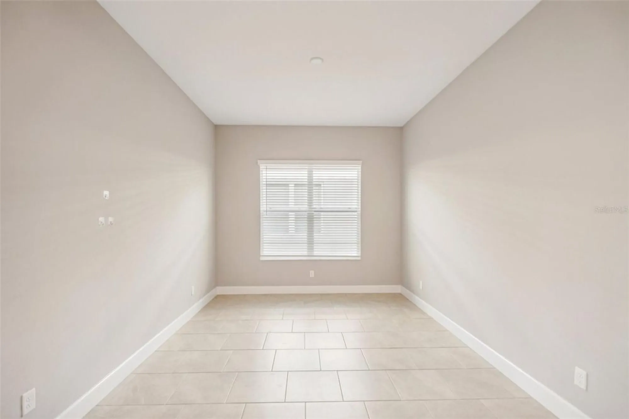 Property Slideshow image 24 of 50 | 4838 sevilla shores dr, Wimauma, FL, 33598