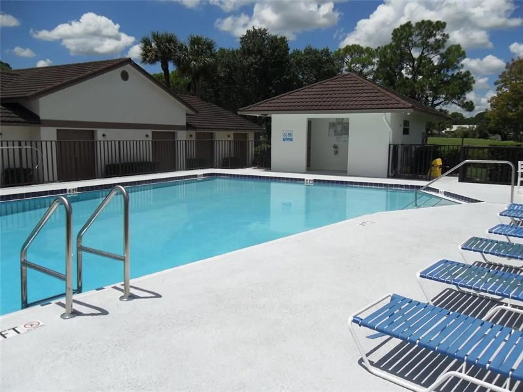 Property Slideshow image 28 of 28 | 3500 twin lakes ter apt 202, Fort Pierce, FL, 34951